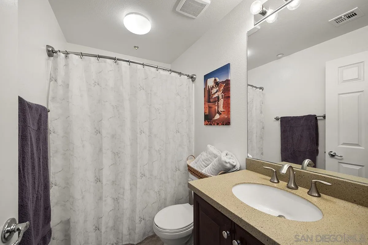 https://cdn.realtyfeed.com/cdn/127/250032907/9c7edf2f9387d3e1a7726a890ae276b6.webp