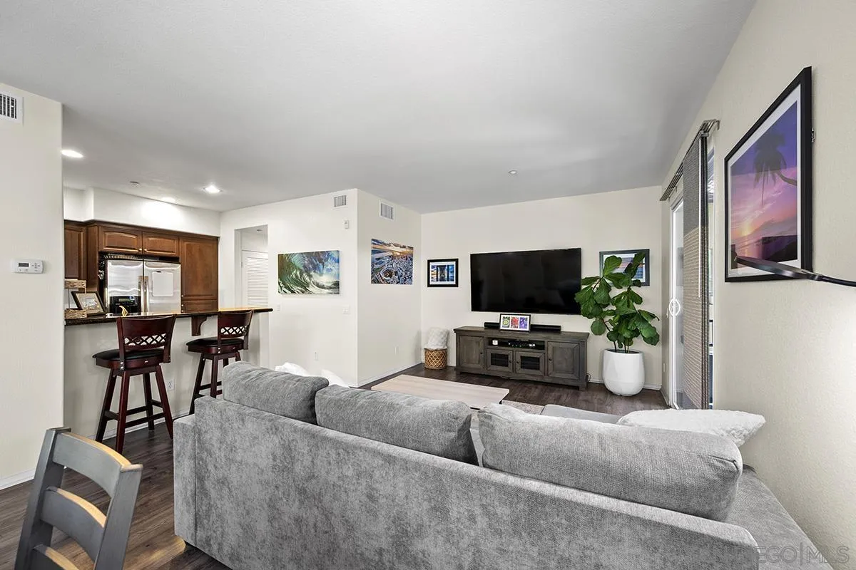 https://cdn.realtyfeed.com/cdn/127/250032907/a617fa1367fb87c7f8cea86a1eb59032.webp