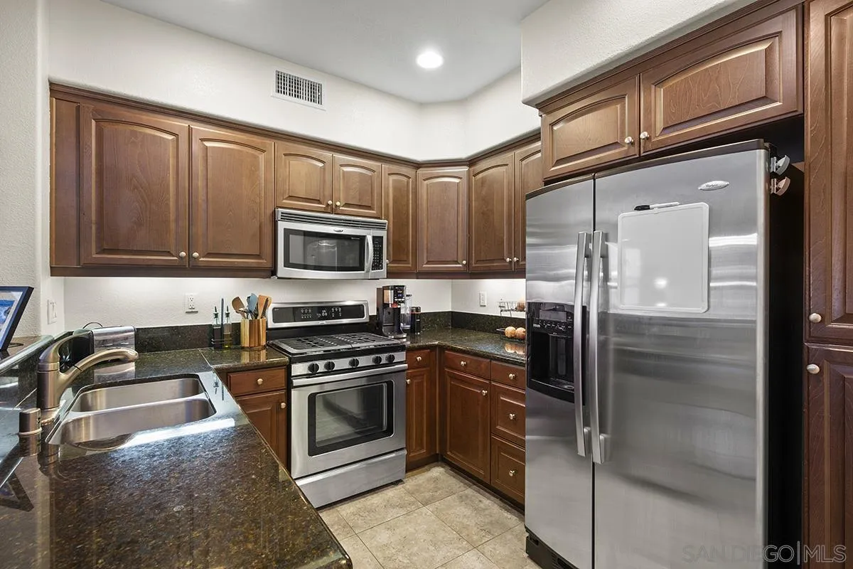 https://cdn.realtyfeed.com/cdn/127/250032907/a9077b299a81ecc9aba3cfebdafff3e3.webp