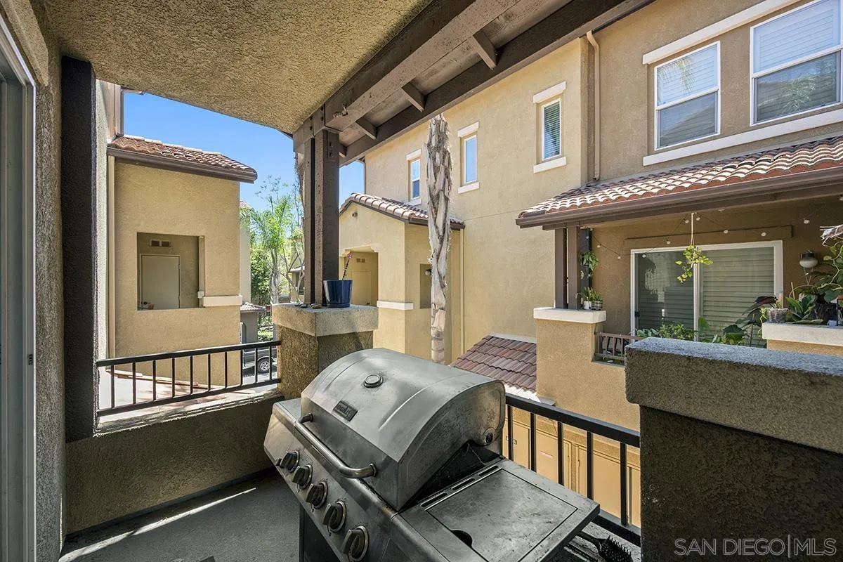 https://cdn.realtyfeed.com/cdn/127/250032907/cc38c0496c3ba09d8078af40f69215b7.webp