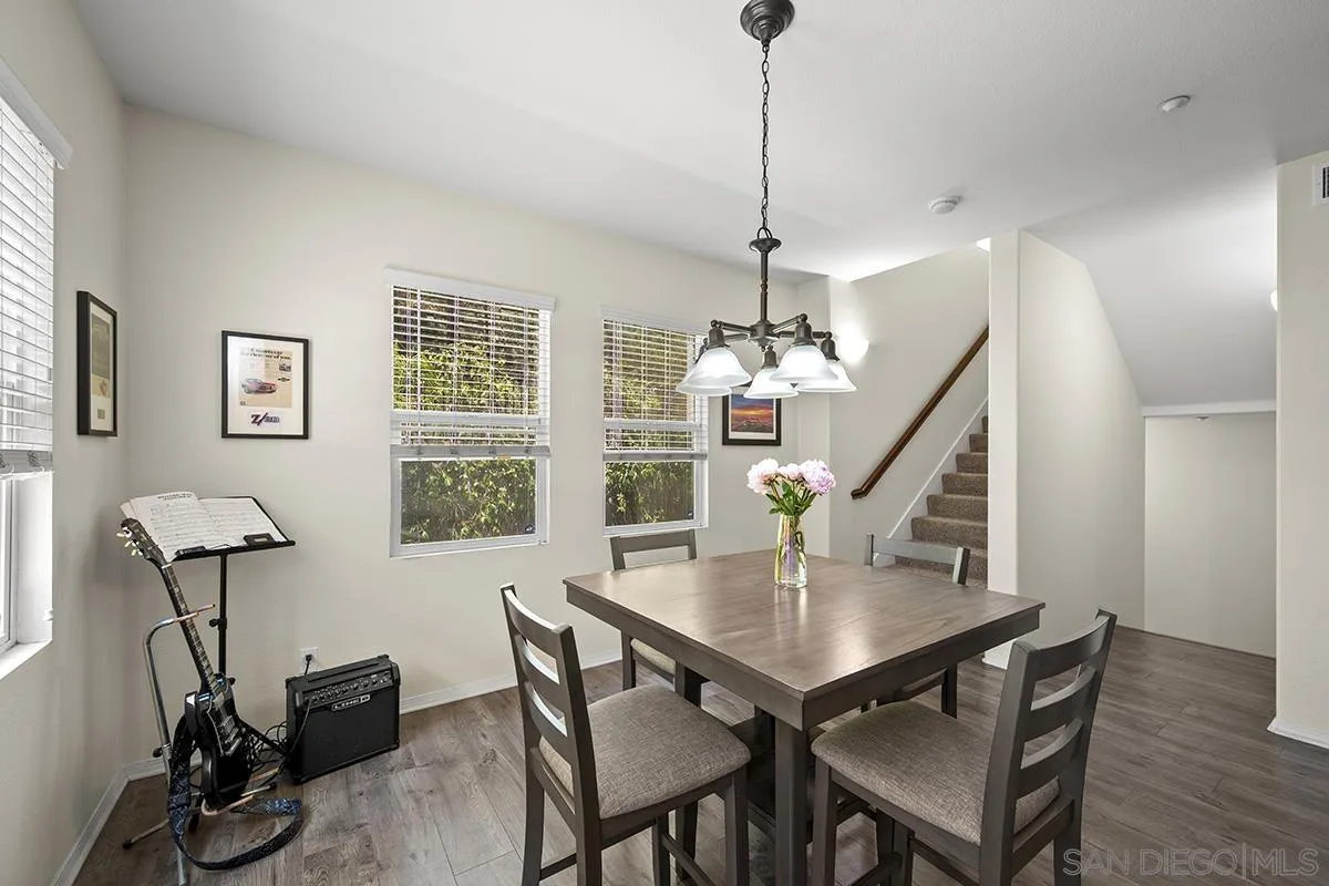 https://cdn.realtyfeed.com/cdn/127/250032907/dc582d6bb4f3a15c98d93686b85abf9d.webp