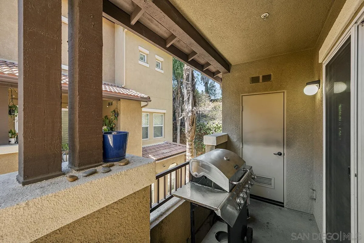 https://cdn.realtyfeed.com/cdn/127/250032907/f2b43d18711689b19837d3f54e45a163.webp
