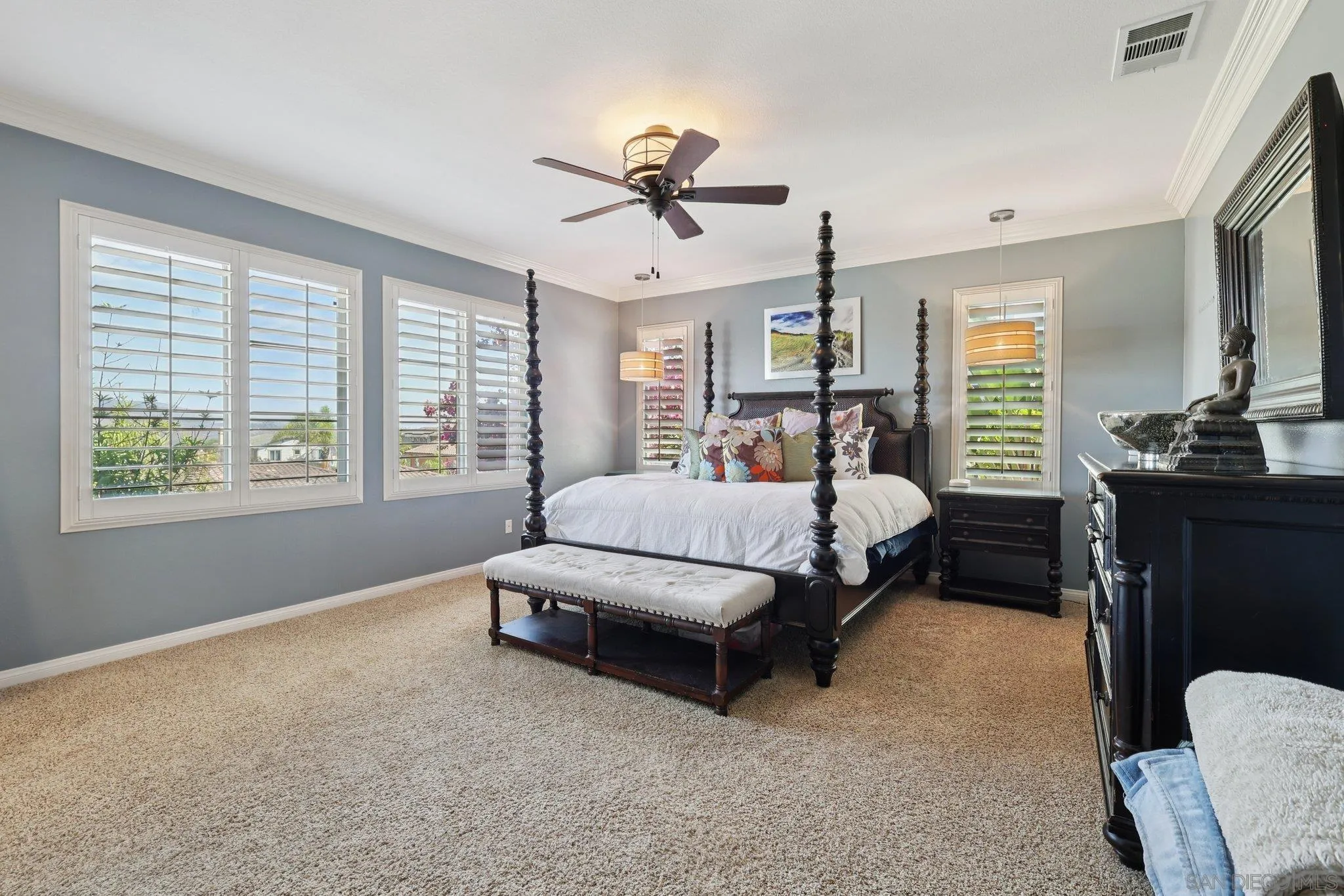 https://cdn.realtyfeed.com/cdn/127/250032930/51431a2251cb6b63484d97277aab4996.webp