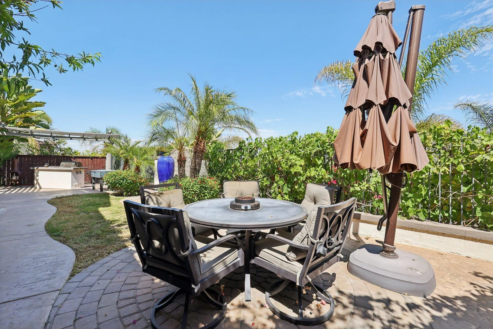 https://cdn.realtyfeed.com/cdn/127/250032930/bb3a5e3bb565b3136ce8184fe45a10ec.webp