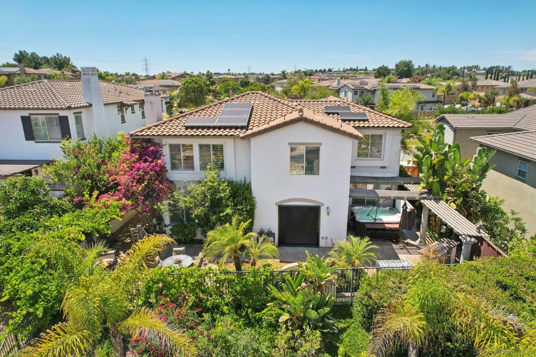 https://cdn.realtyfeed.com/cdn/127/250032930/bc41a4e672424bf78042e8f398632a15.webp