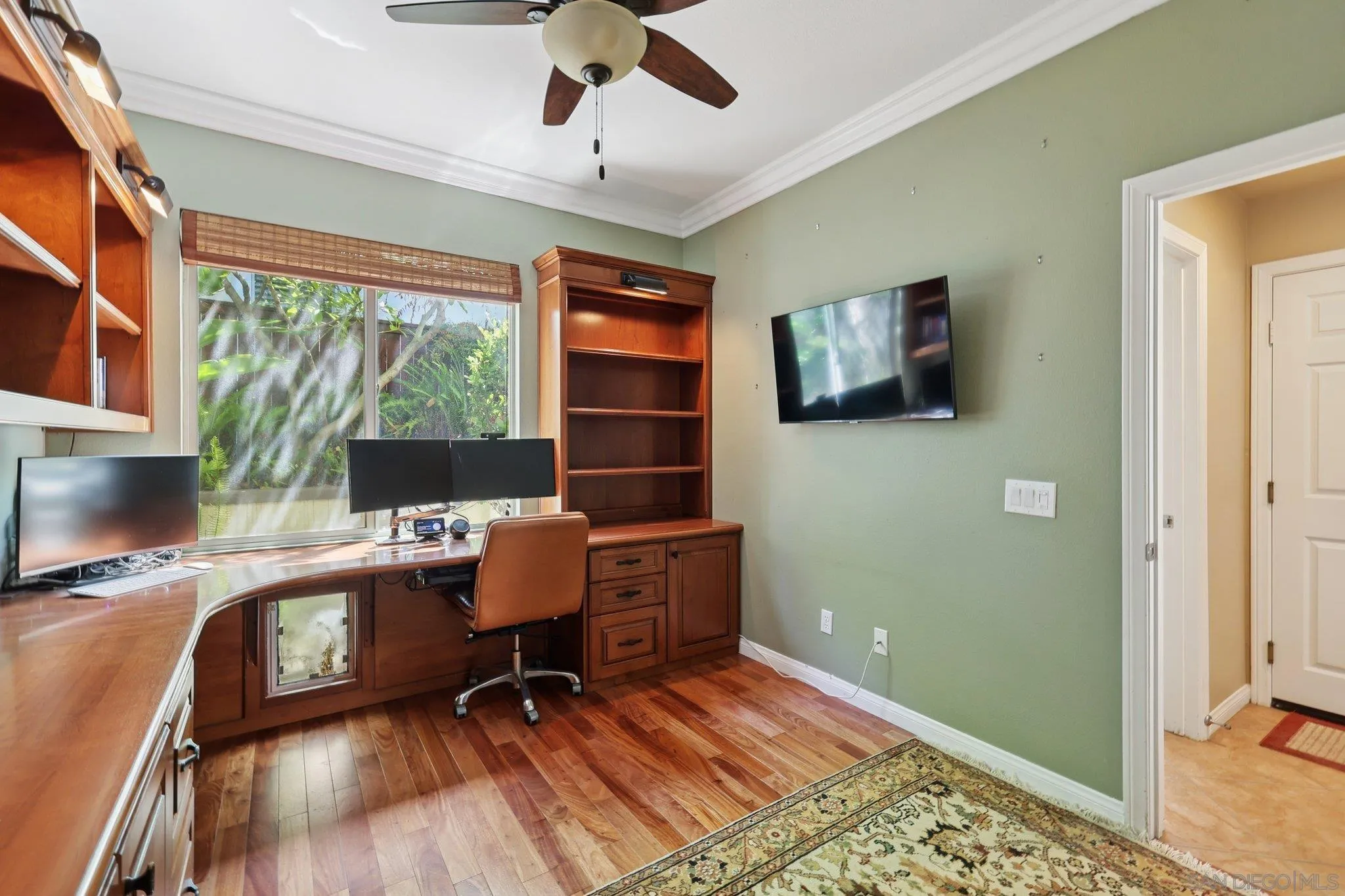 https://cdn.realtyfeed.com/cdn/127/250032930/da4d9664429a13188ce787719fba3487.webp