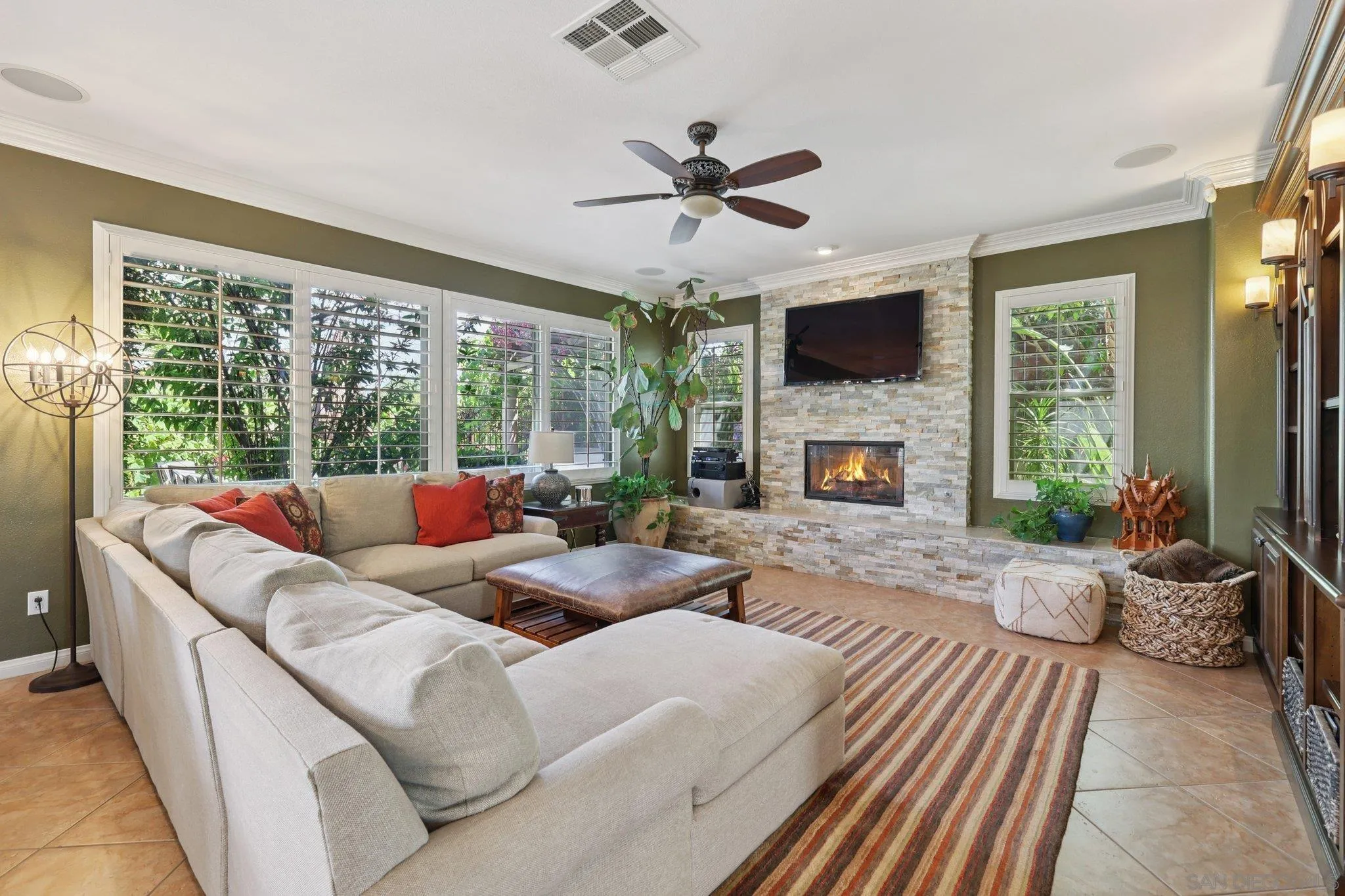 https://cdn.realtyfeed.com/cdn/127/250032930/dd11458dabc7fbe5cf8de23311a9ebce.webp