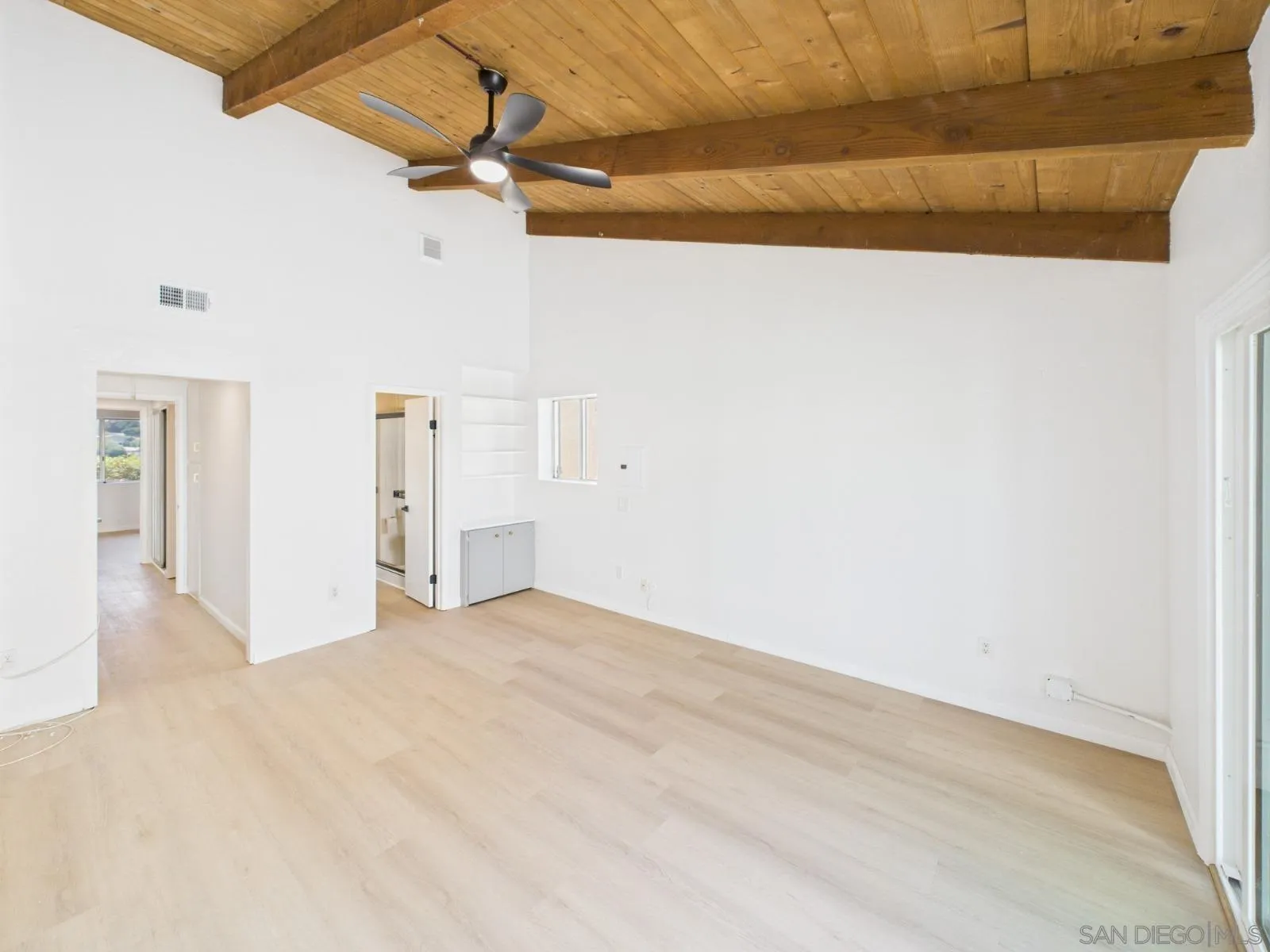 https://cdn.realtyfeed.com/cdn/127/250032940/7151c42002c8df7b7ae91a5de13aafc2.webp