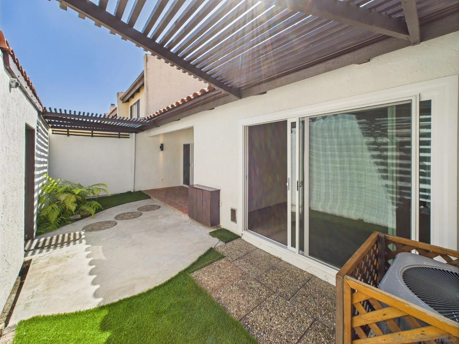 https://cdn.realtyfeed.com/cdn/127/250032940/7a99b1c1d916f117445fc2106107127b.webp