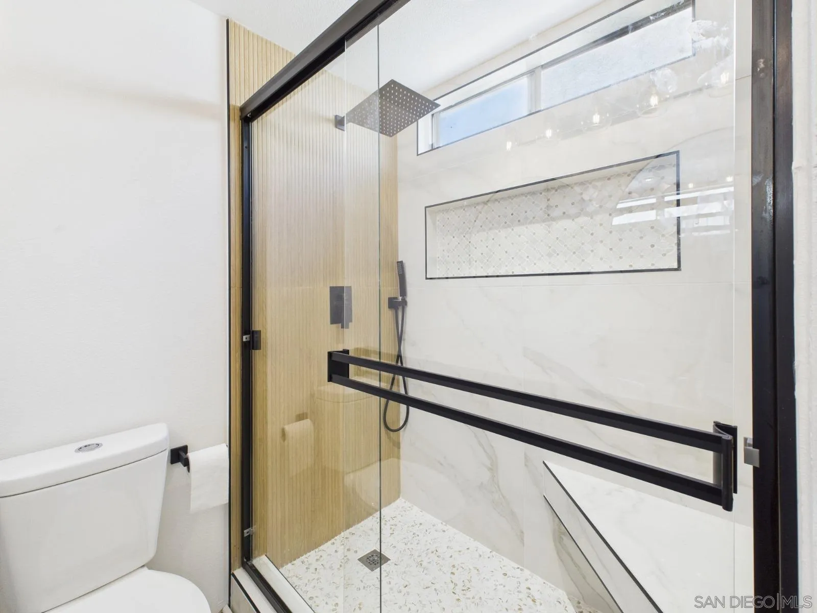 https://cdn.realtyfeed.com/cdn/127/250032940/a9d4862980502e8dee6e15e142ce0b85.webp