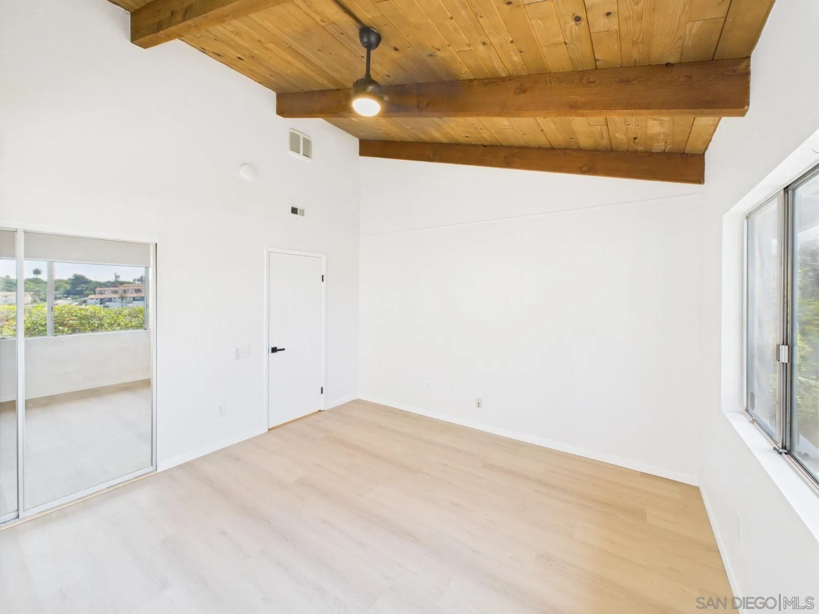 https://cdn.realtyfeed.com/cdn/127/250032940/b05413e88ea1c0fe0518d20067644b5b.webp