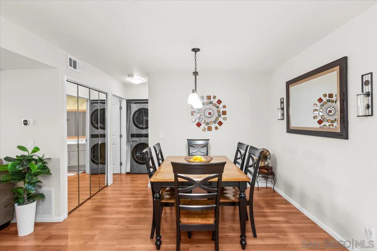https://cdn.realtyfeed.com/cdn/127/250032957/084ce0ca29b9b5c209b184c1f7cd2bf4.webp