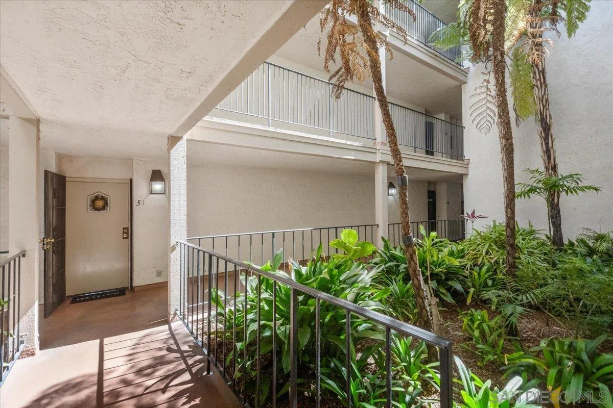 https://cdn.realtyfeed.com/cdn/127/250032957/21a5ee70df780d51f1b55c88af873a7c.webp