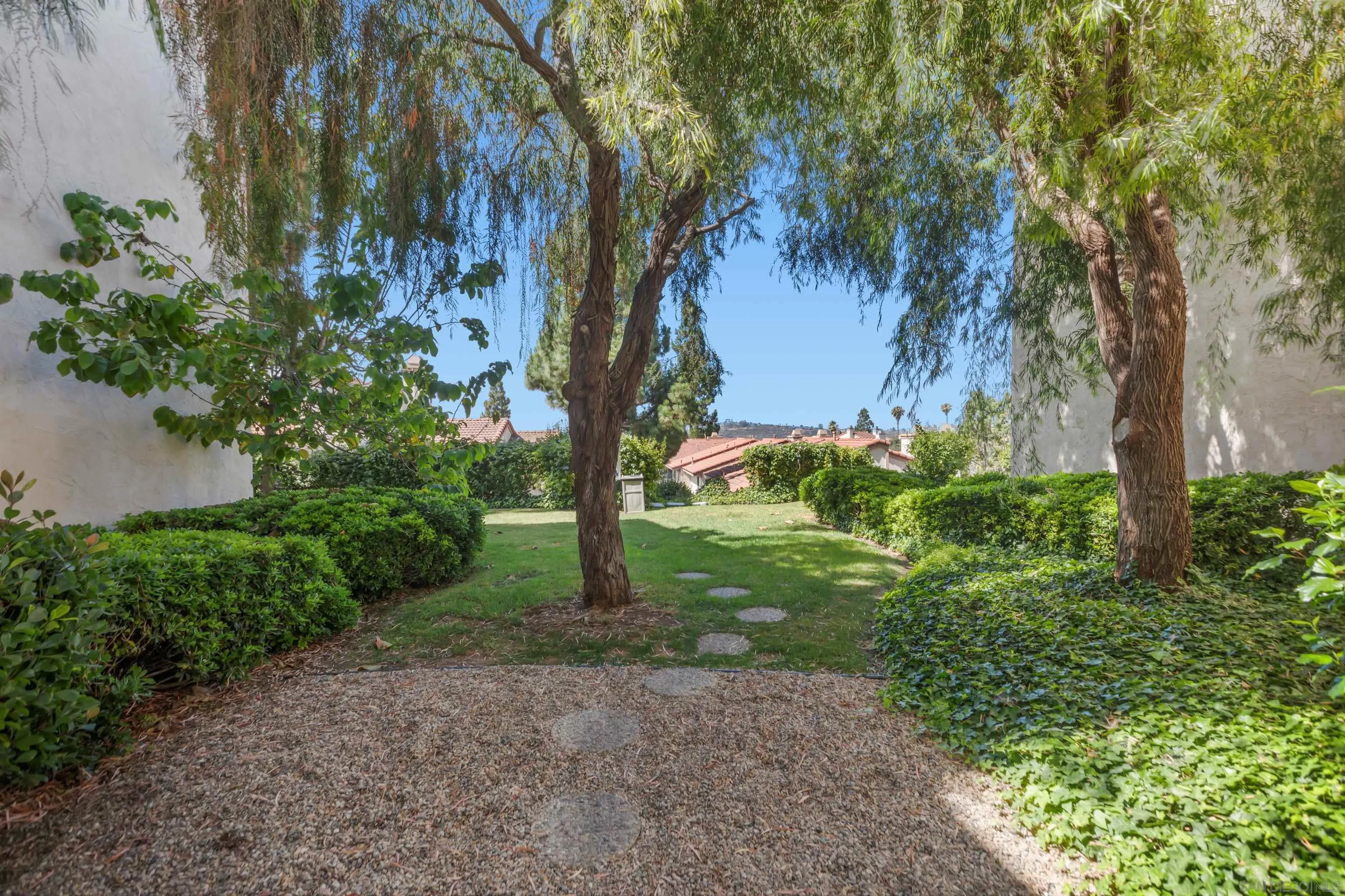 https://cdn.realtyfeed.com/cdn/127/250032957/d40398a4ef6444884dda2437f277132b.webp