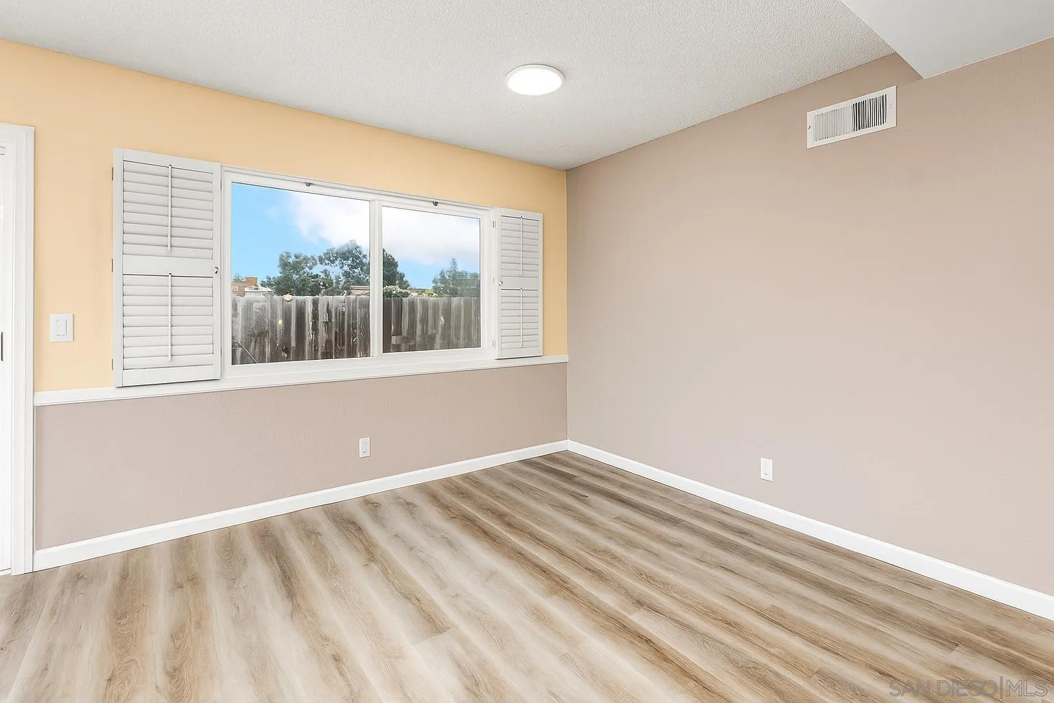 https://cdn.realtyfeed.com/cdn/127/250032958/363a845568bd6ac61c267f76f41bb82c.webp