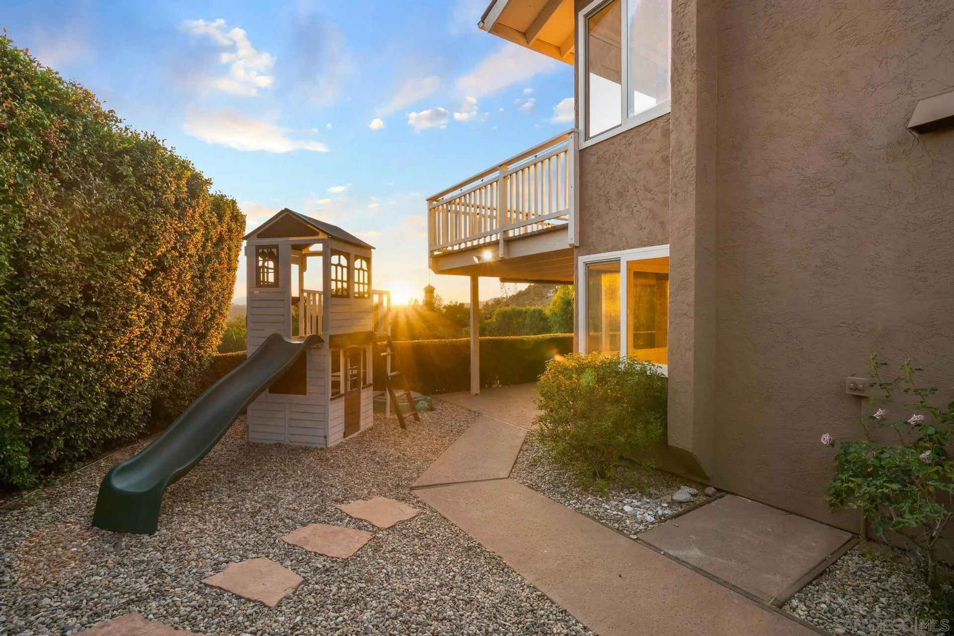 https://cdn.realtyfeed.com/cdn/127/250032960/231a719ee64cdd831a4e88858ea42880.webp