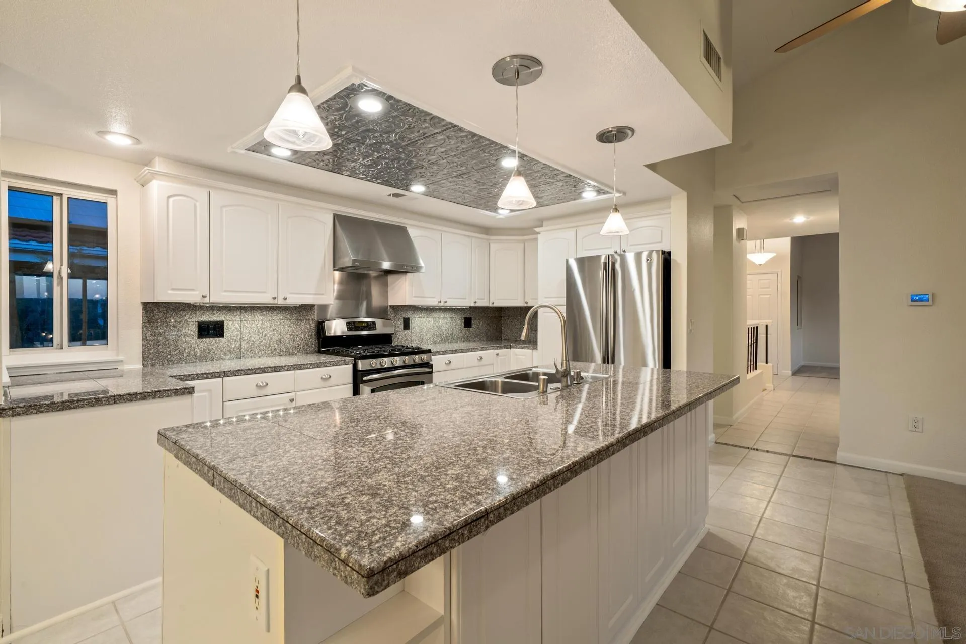 https://cdn.realtyfeed.com/cdn/127/250032960/9059475cd0205cad35217b36e14f7292.webp