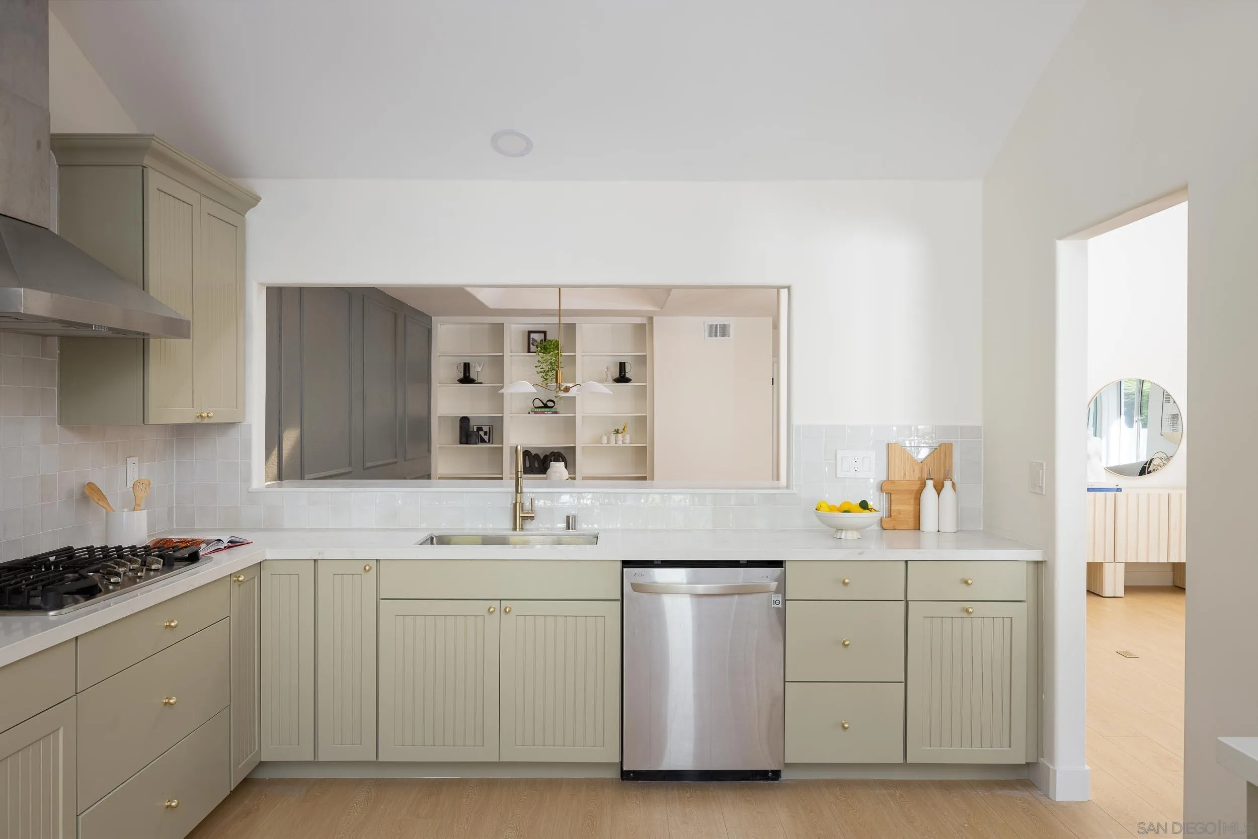 https://cdn.realtyfeed.com/cdn/127/250032961/e6fdff006b0ae5f5c21033e917bfe6f9.webp