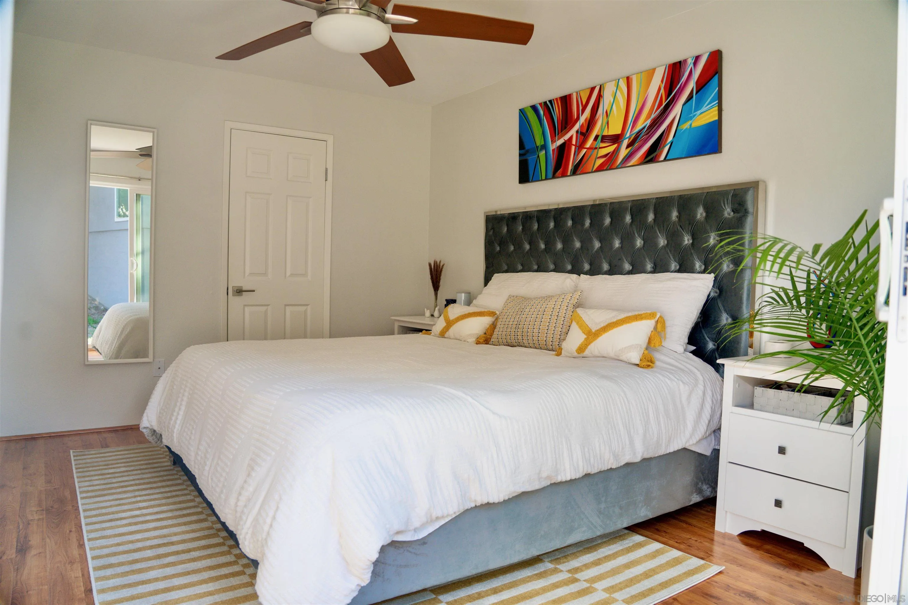 https://cdn.realtyfeed.com/cdn/127/250032972/89a94e9ec5e9492a3d2b7fb4d81c3fdd.webp