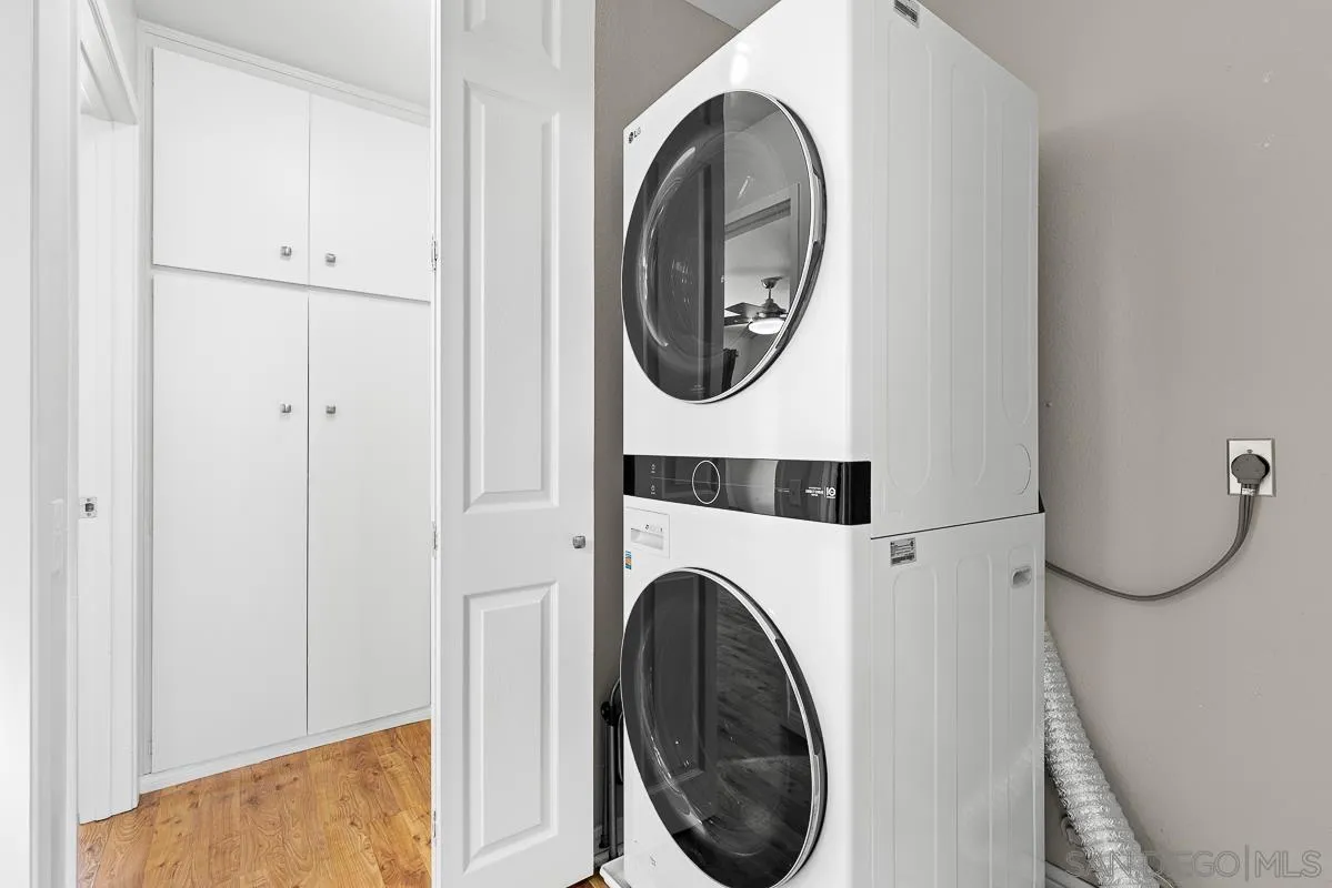https://cdn.realtyfeed.com/cdn/127/250032972/a87f1d86f65992e3d33399f7e4927ef7.webp