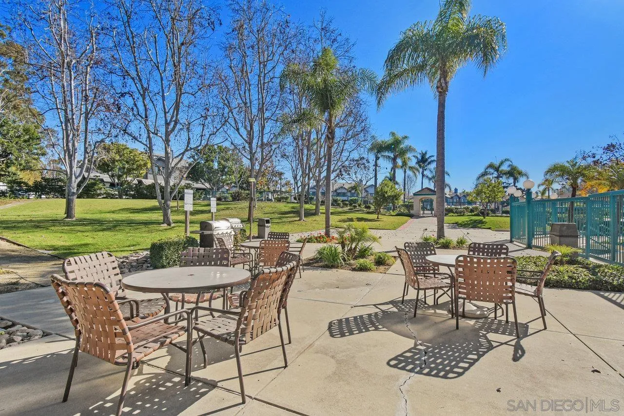 Photo #5: 250032984 Listing 