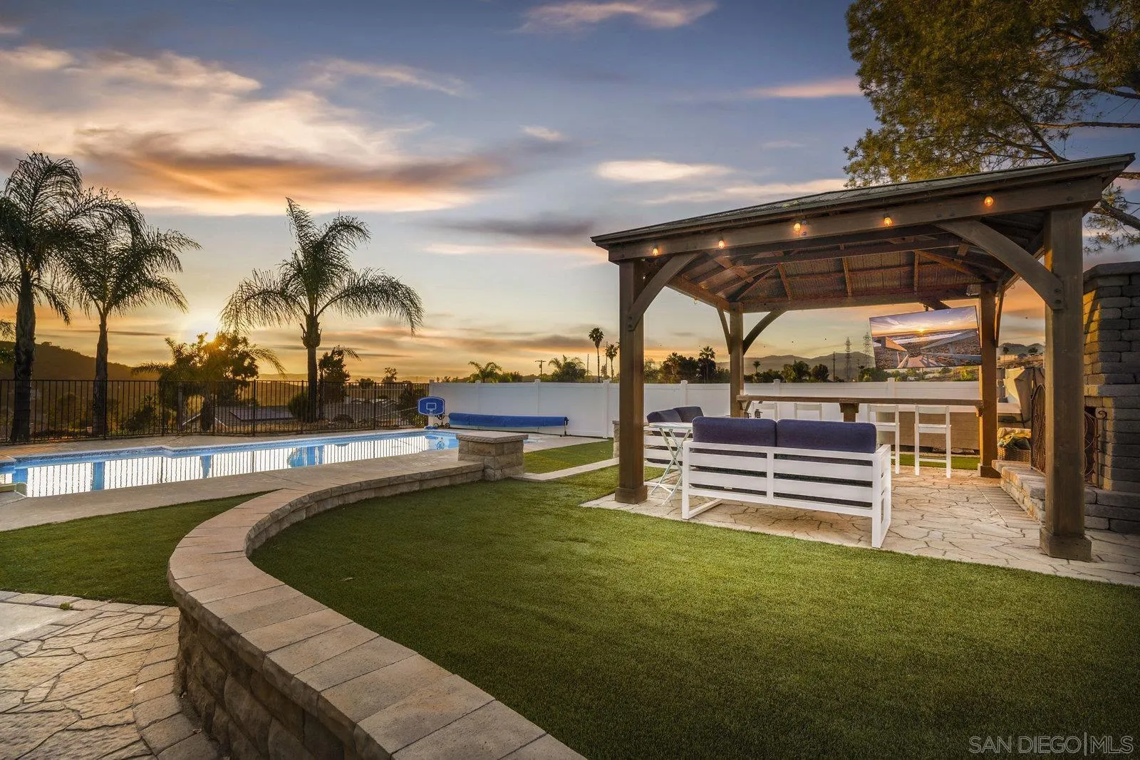 https://cdn.realtyfeed.com/cdn/127/250032995/6114c39b36cac4328d987410d1747af9.webp