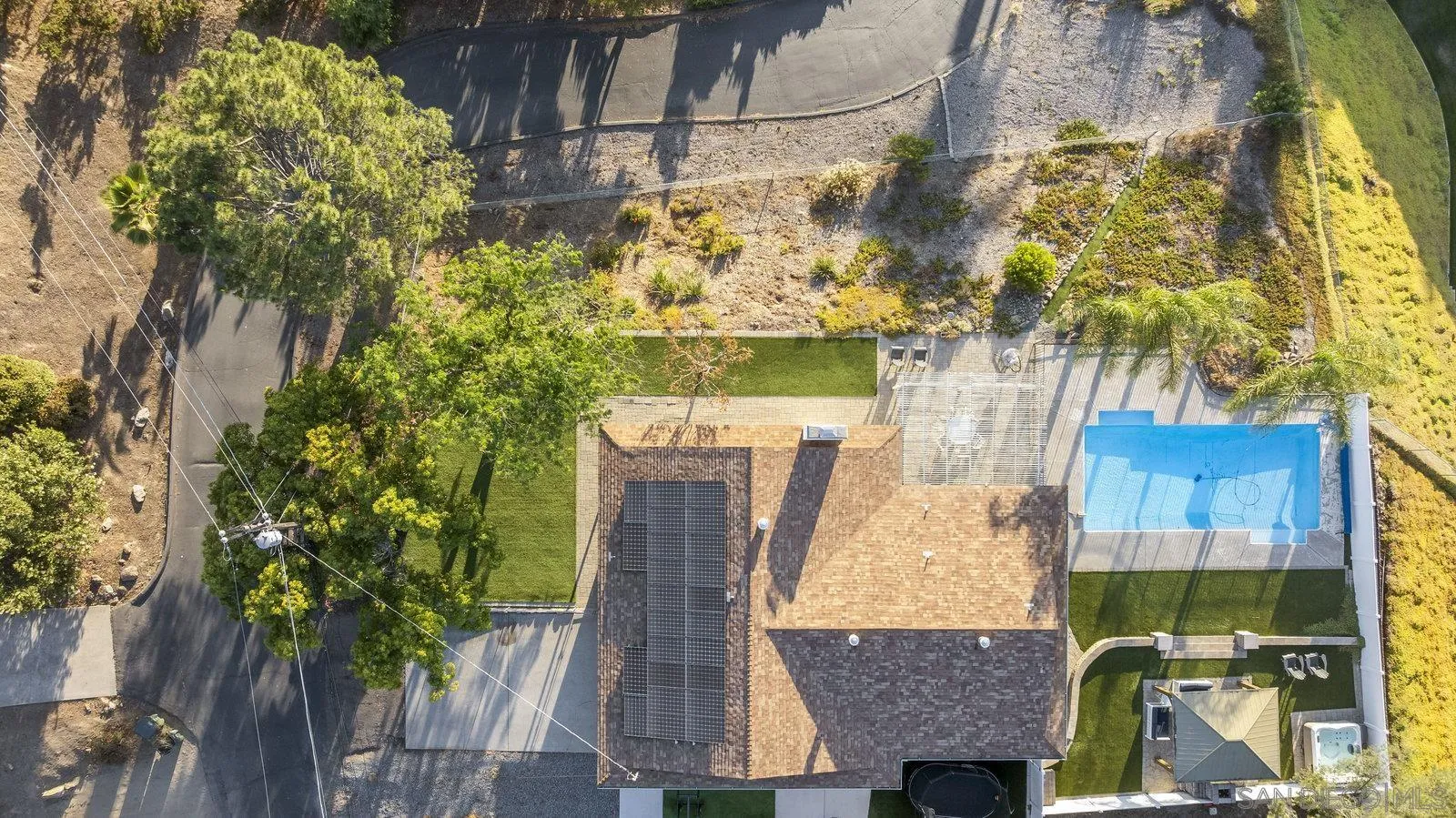 https://cdn.realtyfeed.com/cdn/127/250032995/87b70a33ca13527981fa6ad8b9f96bb0.webp
