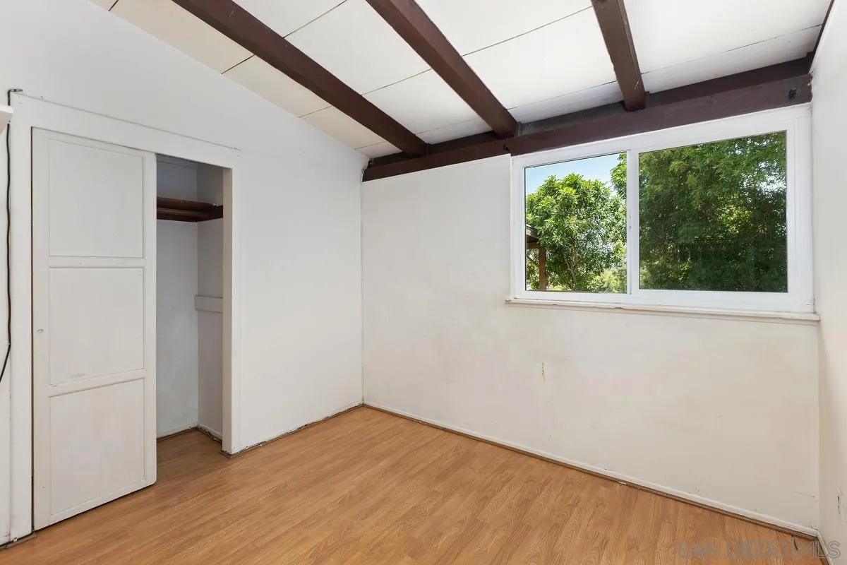 https://cdn.realtyfeed.com/cdn/127/250032999/28d2dcaee89869e9e10dc8b99a2c5f2d.webp