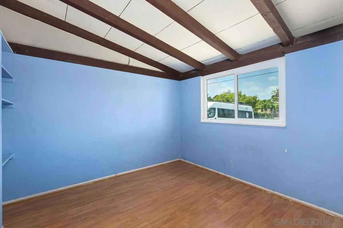https://cdn.realtyfeed.com/cdn/127/250032999/cba8353d87aacda53a659cd45be255b4.webp