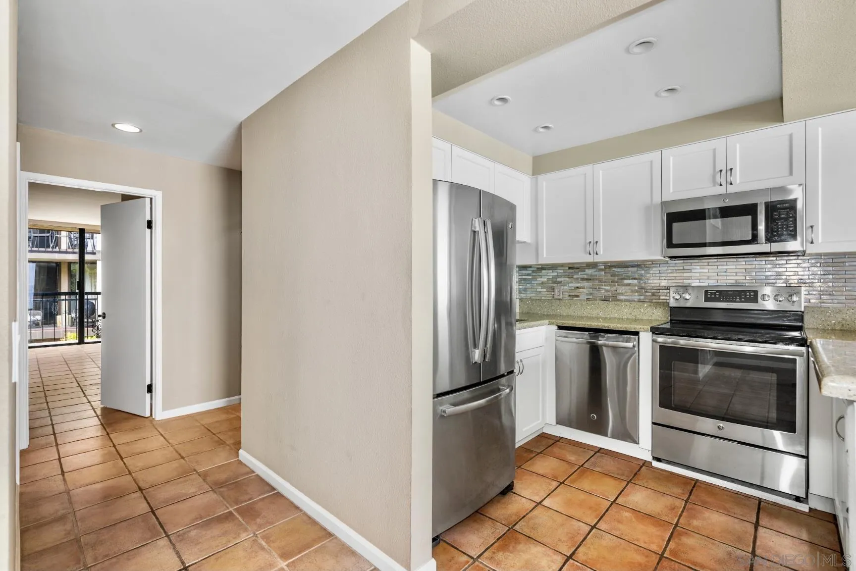 Photo #10: 250033006 Listing: Photo #10