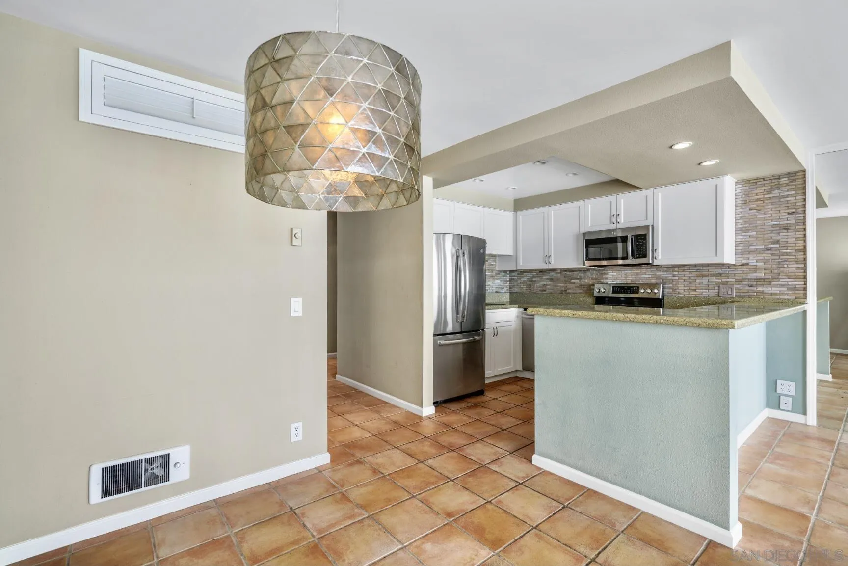 Photo #11: 250033006 Listing: Photo #11