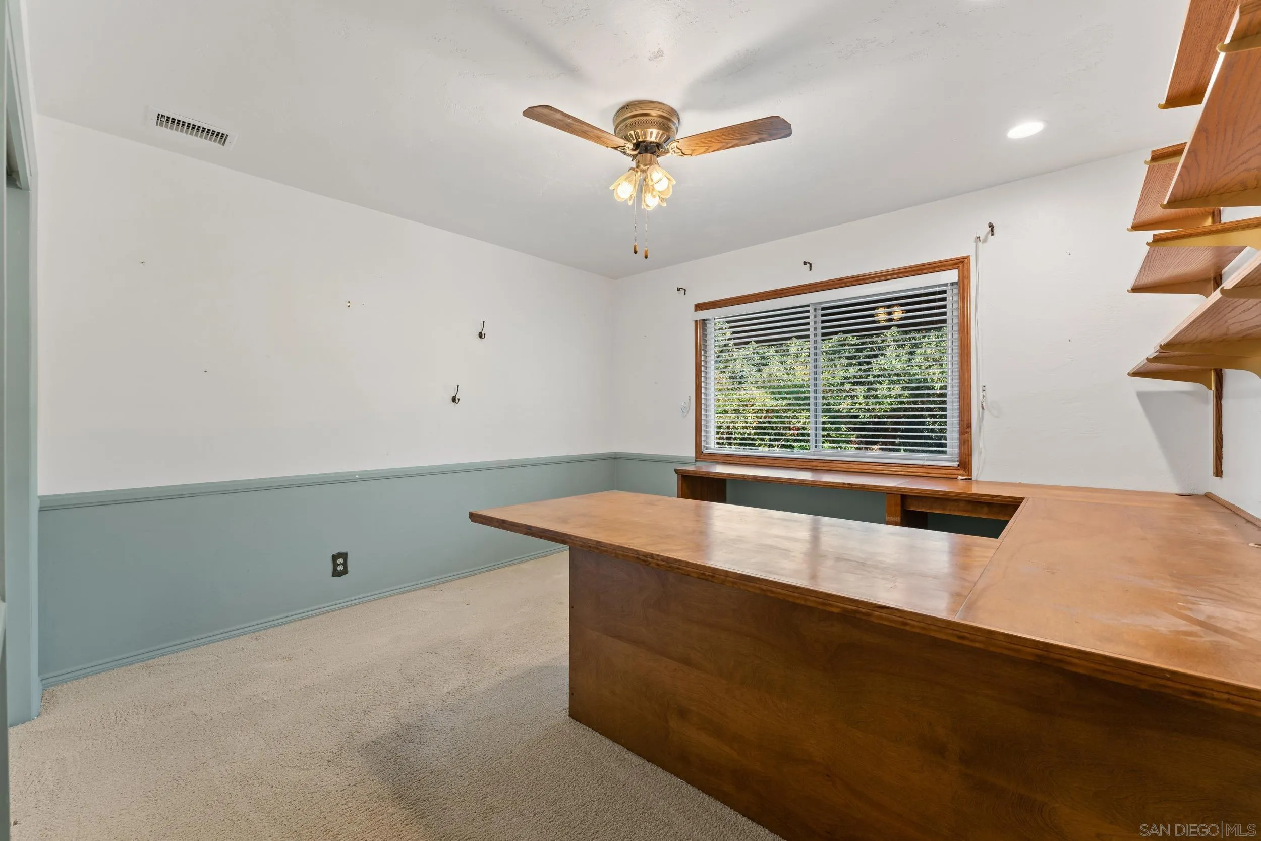 https://cdn.realtyfeed.com/cdn/127/250033018/5c302f6cb832d80da2a6bc8b4660cbdb.webp