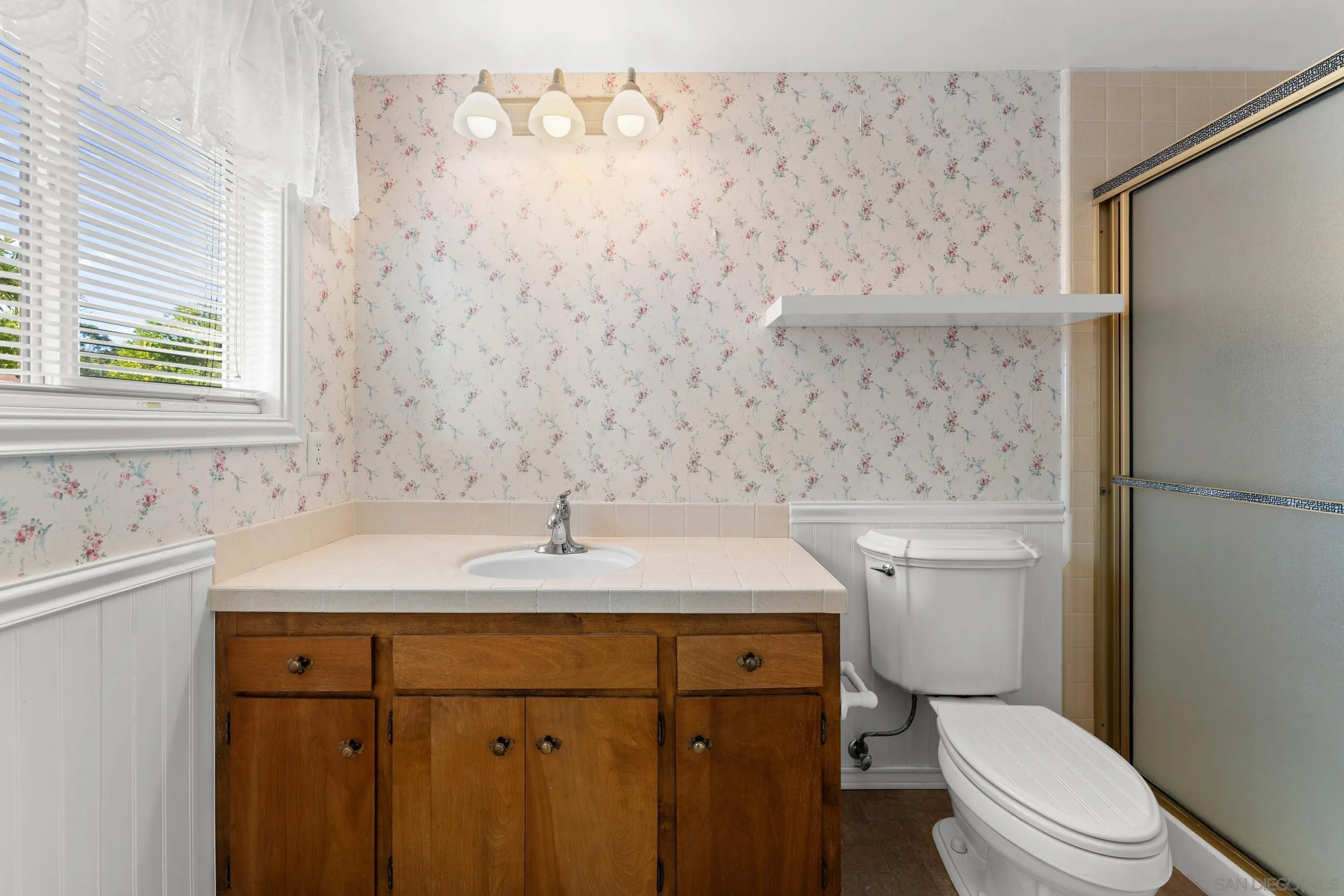 https://cdn.realtyfeed.com/cdn/127/250033018/7630dcf1f5f381dac43cff20a06e57a6.webp