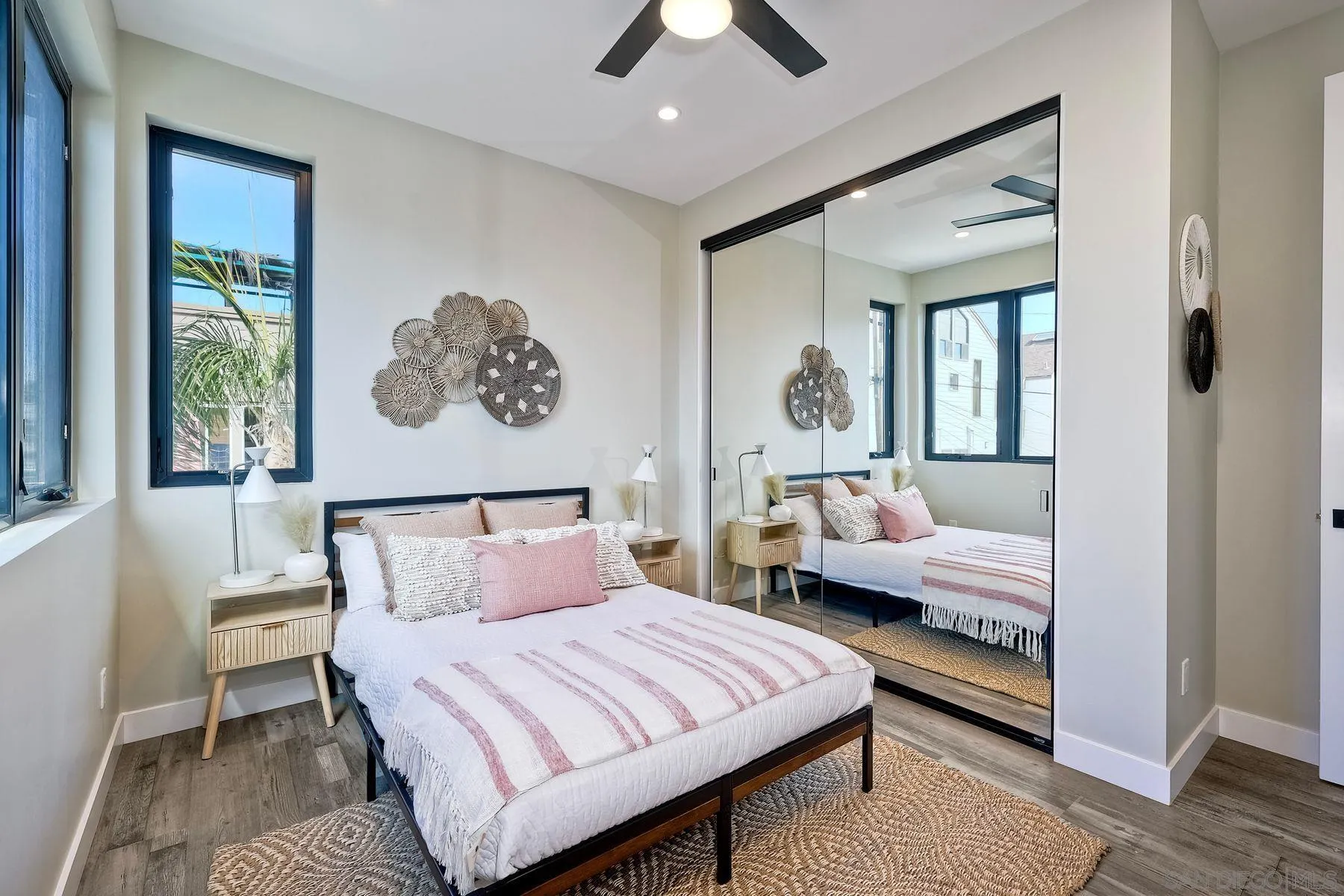 https://cdn.realtyfeed.com/cdn/127/250033044/6cce637b02ac1975dd5764bdc3b9d8f4.webp