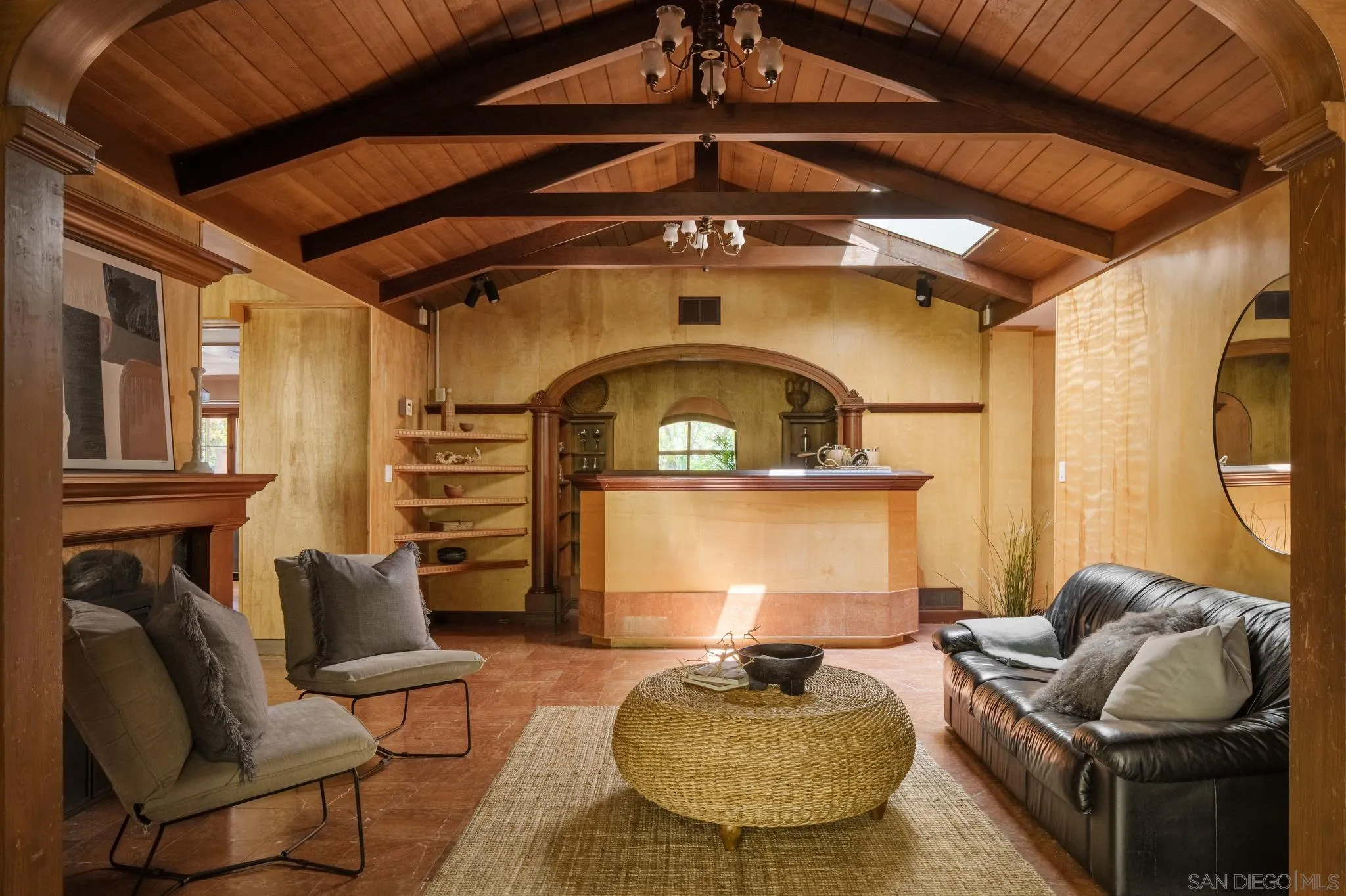 https://cdn.realtyfeed.com/cdn/127/250033066/d12b0e2e5c3e43b81075cbfcdcb2ee9a.webp