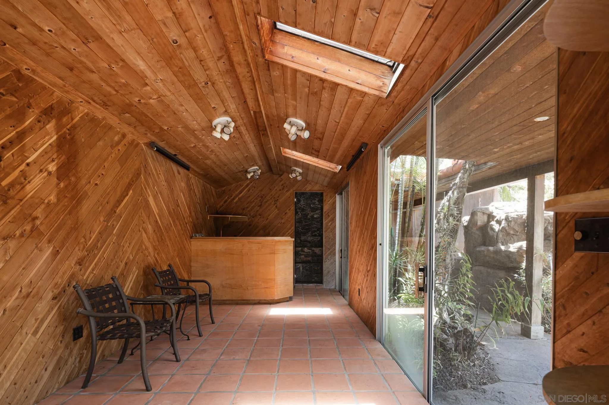 https://cdn.realtyfeed.com/cdn/127/250033066/de5cc57526c0bc20b84435d623ade6b8.webp