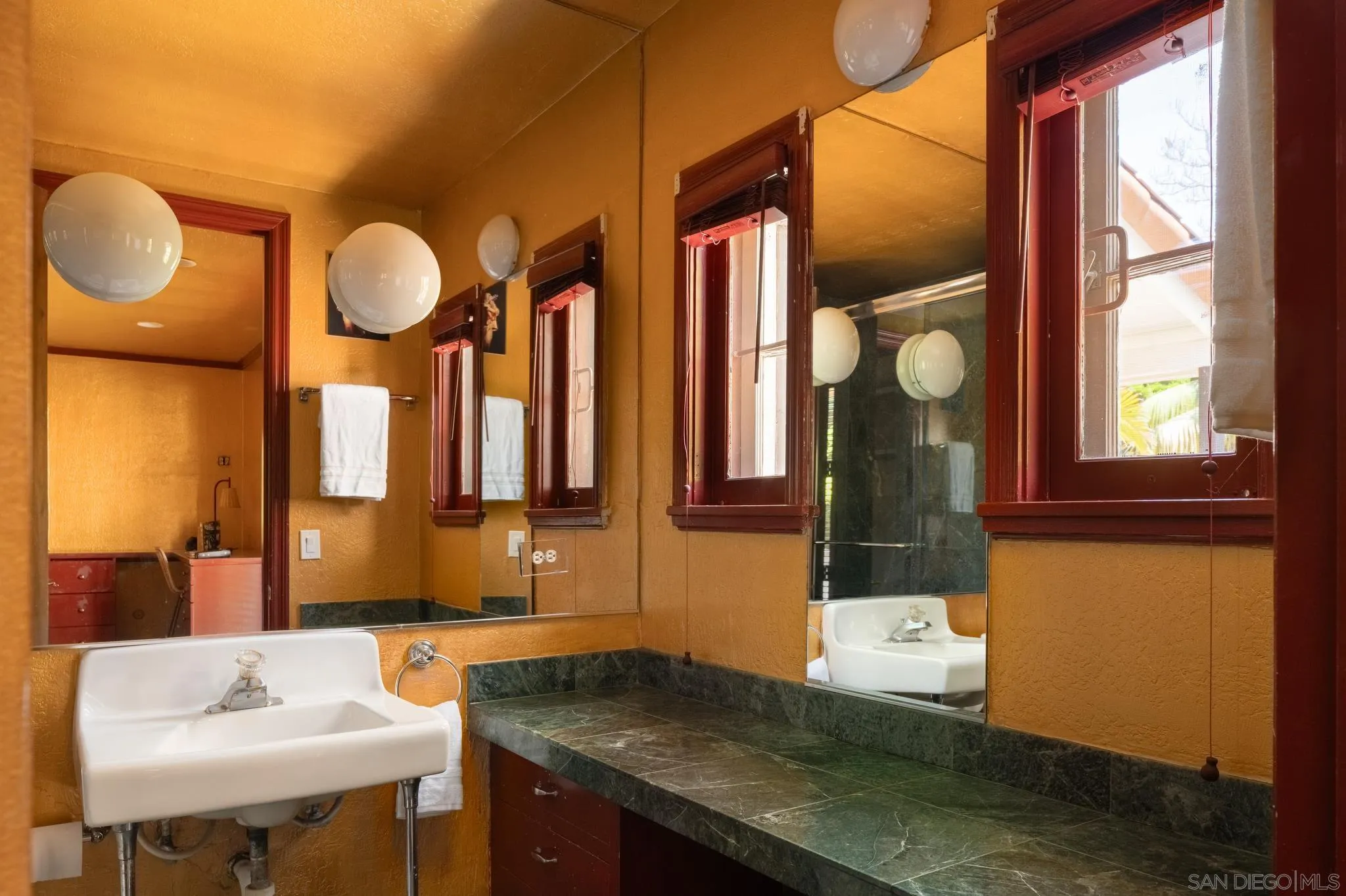 https://cdn.realtyfeed.com/cdn/127/250033066/e13c28280c722cc3ea9941176395b689.webp
