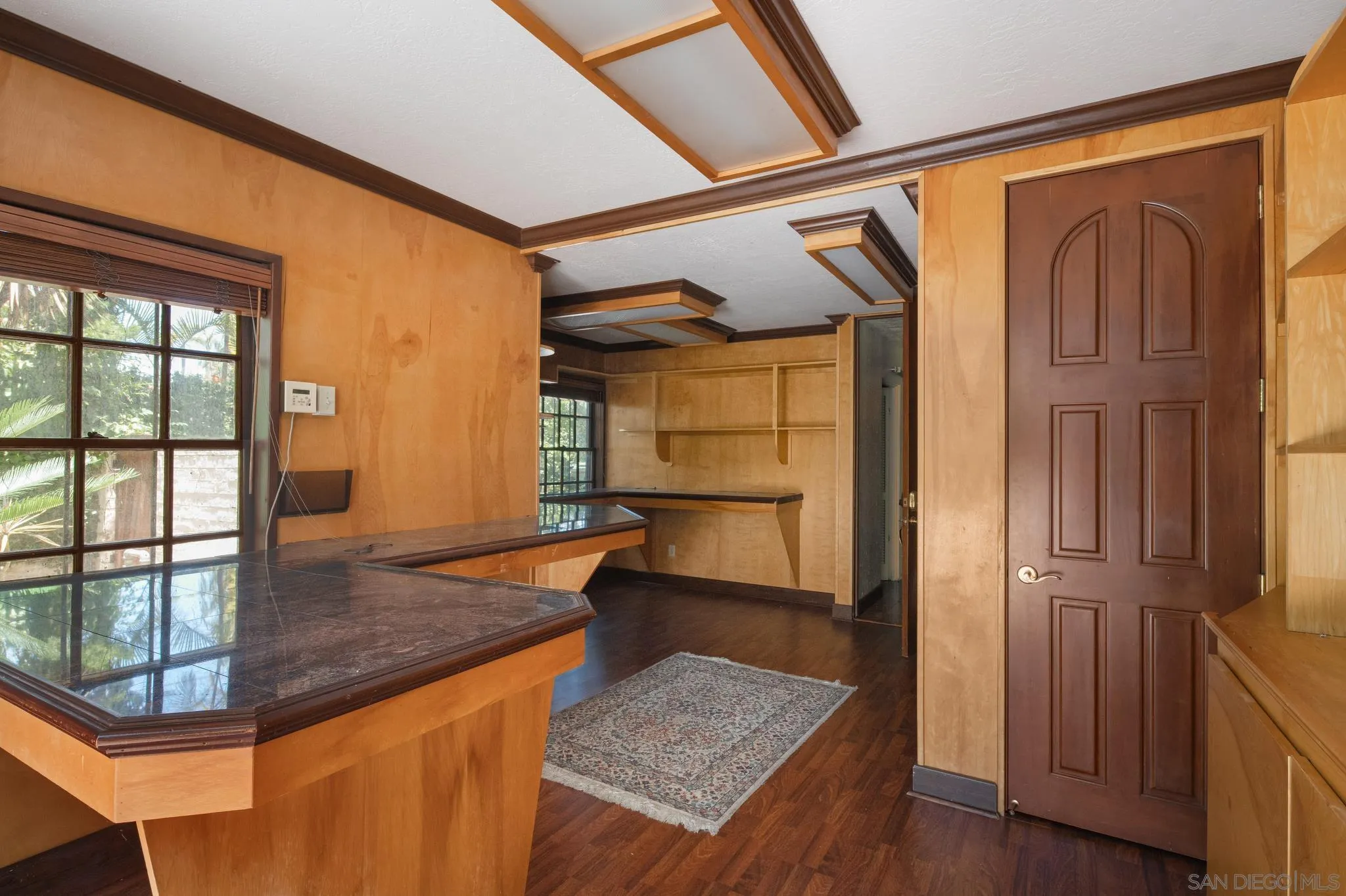 https://cdn.realtyfeed.com/cdn/127/250033066/efd041f326bdb8ffea1778224090308b.webp