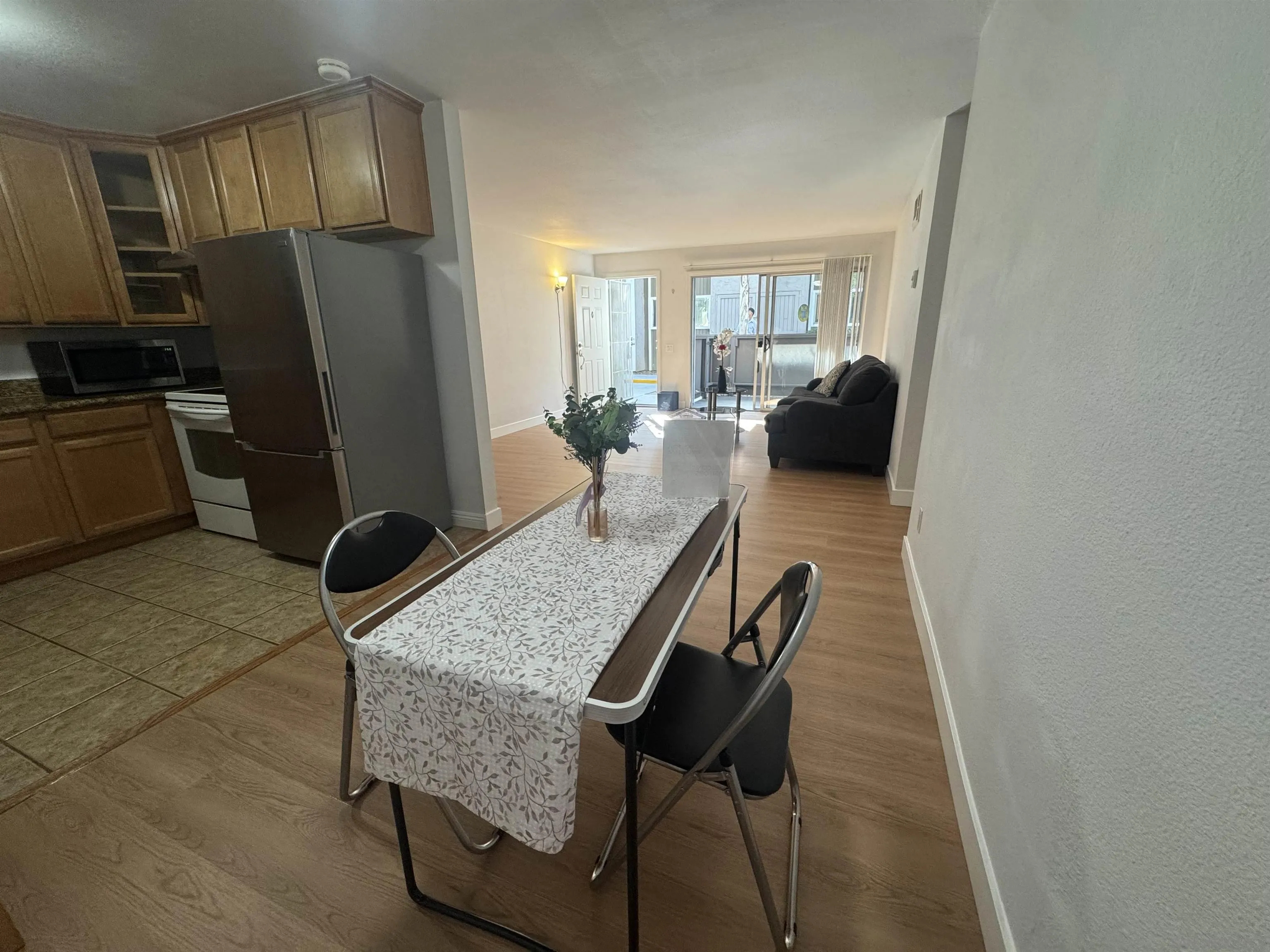 https://cdn.realtyfeed.com/cdn/127/250033068/fcd155d75f1792a810afb7c4a373f879.webp