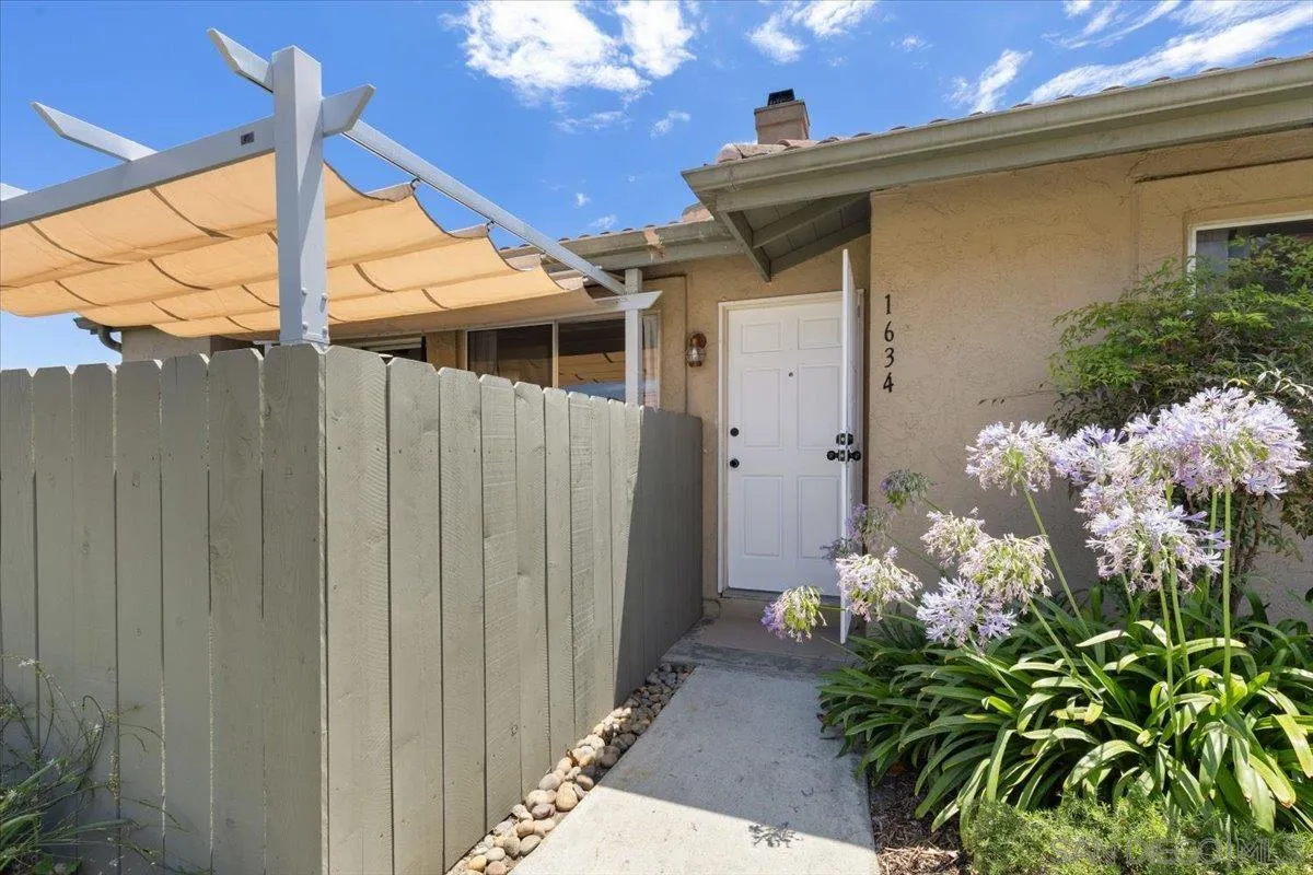 Photo #2: 250033073 Listing 