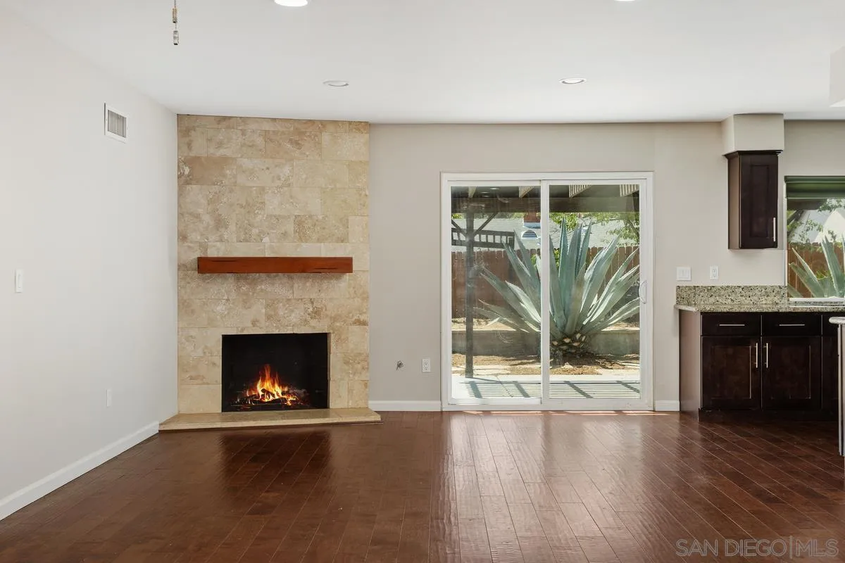 https://cdn.realtyfeed.com/cdn/127/250033077/1d093e738dfbfc18d920a3df4f8f7db8.webp