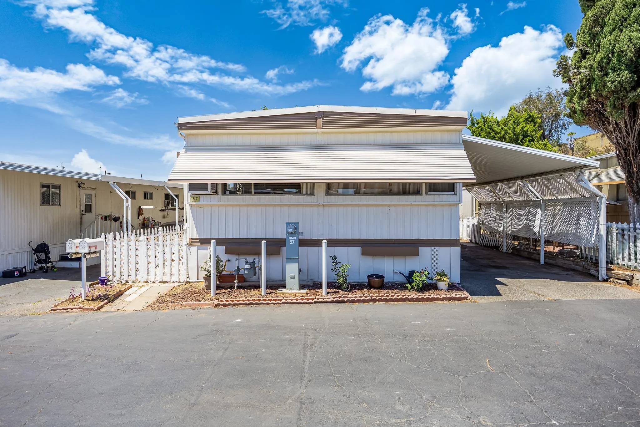 https://cdn.realtyfeed.com/cdn/127/250033078/884c50d90b438f94ed3be95a756a9c3c.webp
