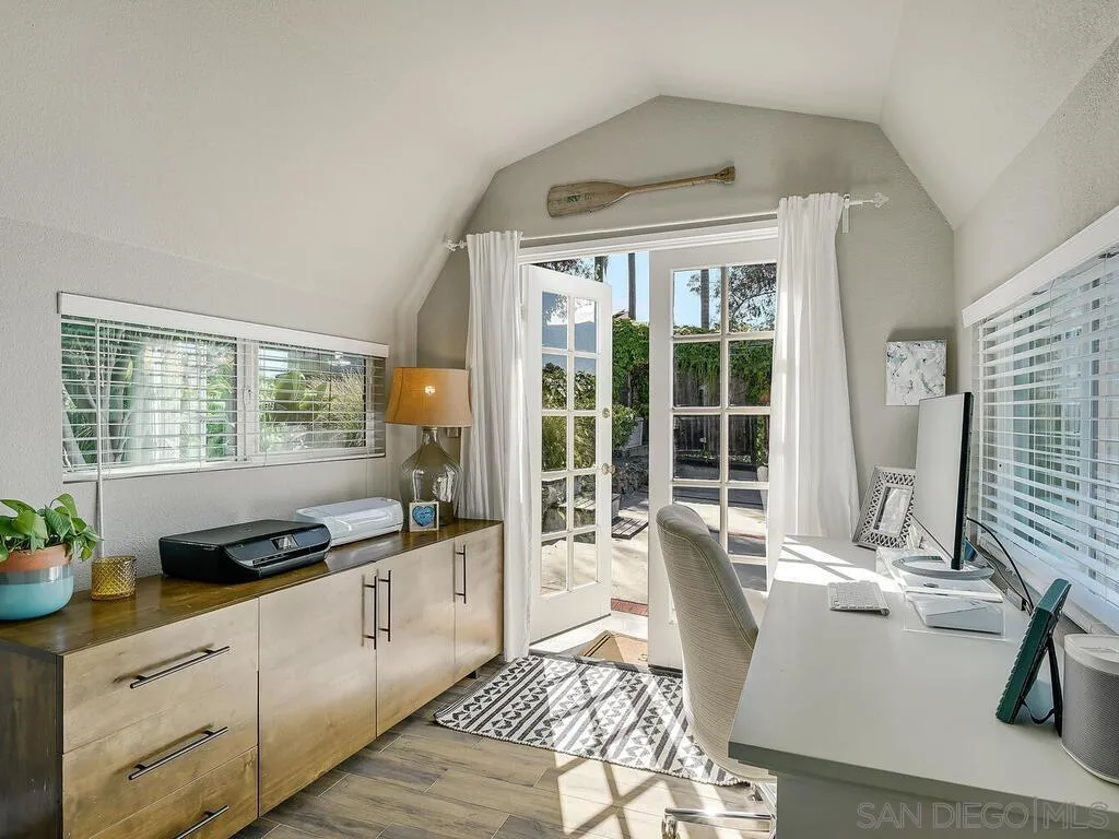 https://cdn.realtyfeed.com/cdn/127/250033082/22baa3c6d1a364868faf8061591f9c11.webp