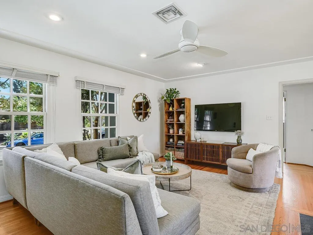 https://cdn.realtyfeed.com/cdn/127/250033082/8291575f124cb91bdc85c147ae62d5fe.webp