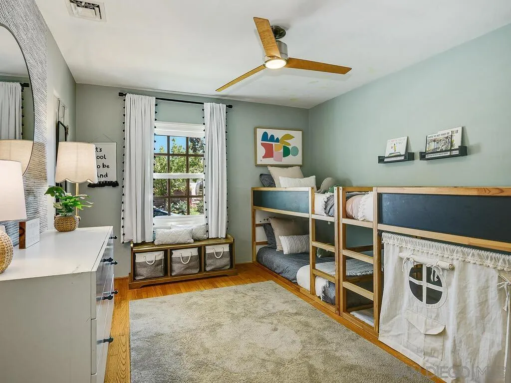 https://cdn.realtyfeed.com/cdn/127/250033082/c82dc5b8e7e0e8ad509de84ce58c68a7.webp