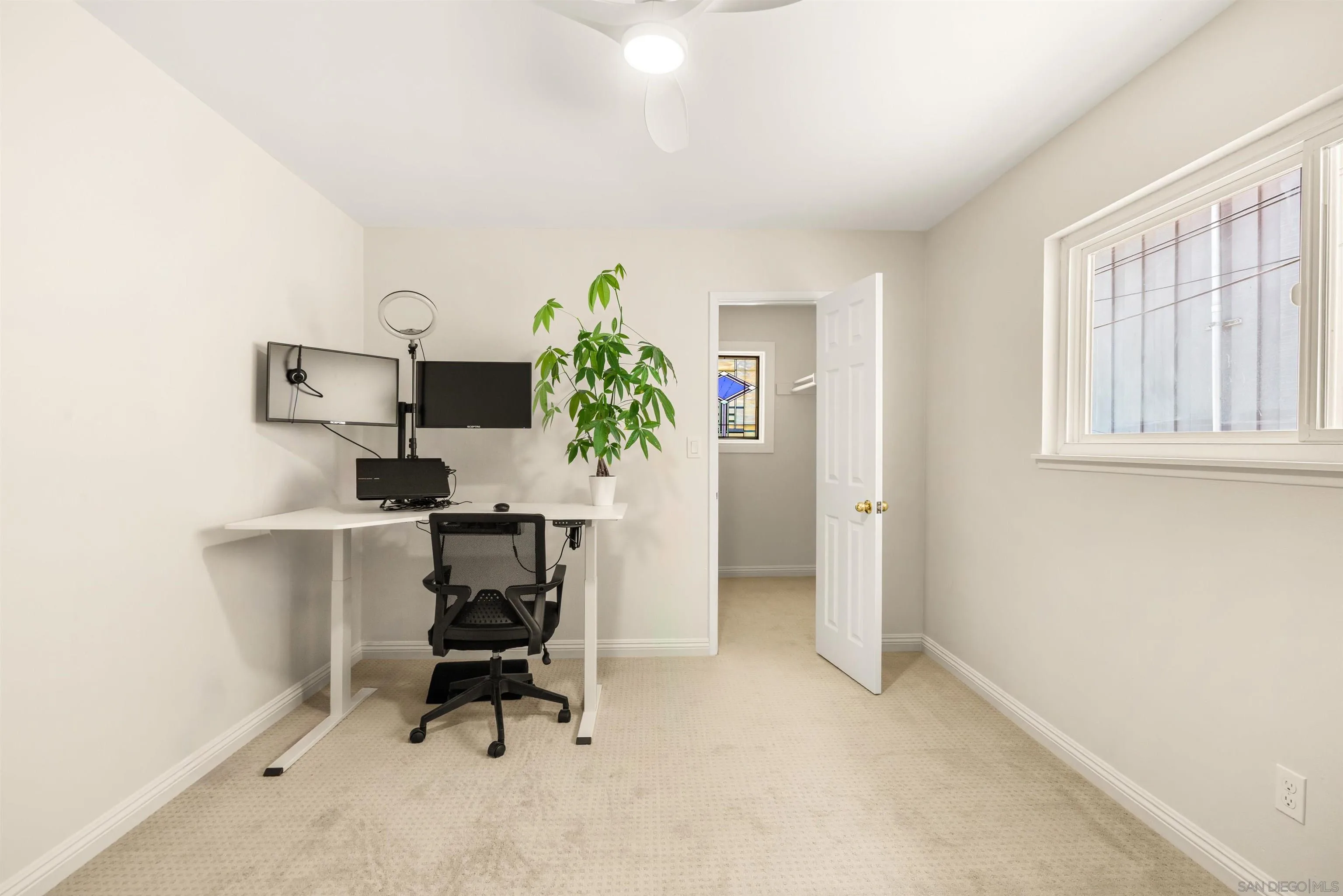 https://cdn.realtyfeed.com/cdn/127/250033087/bfb1161a11026d94e5e02ed321dbf3c4.webp