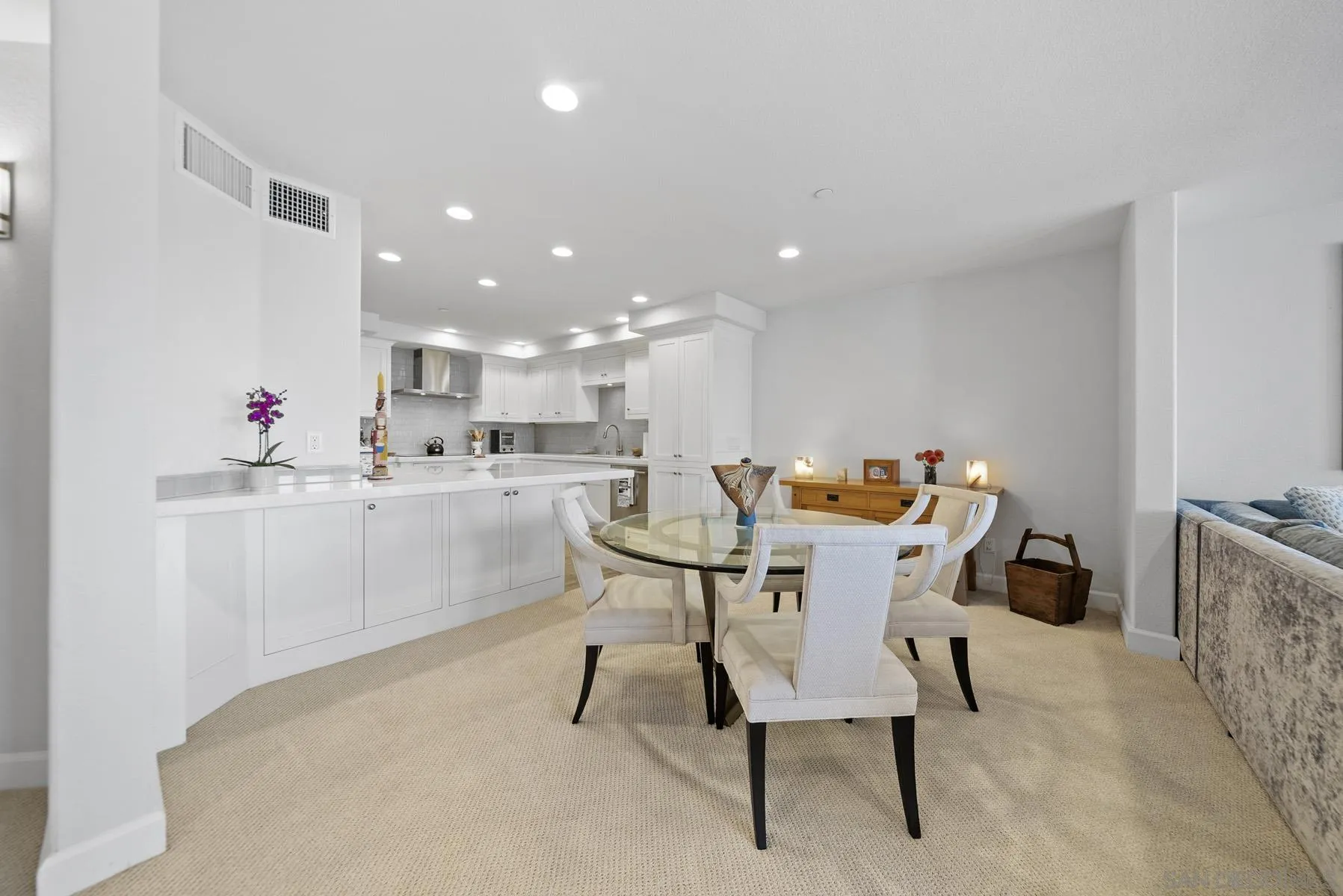 Photo #8: 250033089 Listing: Photo #8