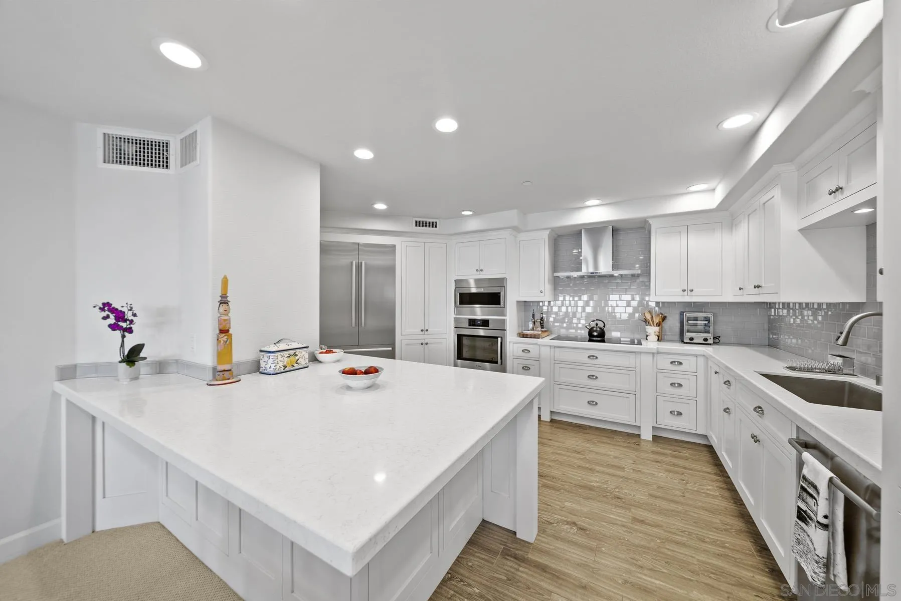 Photo #16: 250033089 Listing: Photo #16