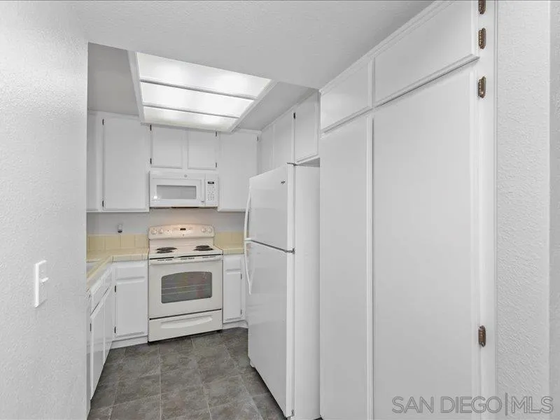 https://cdn.realtyfeed.com/cdn/127/250033098/5bd07c26c43f564035823bc8c7bb0ca2.webp