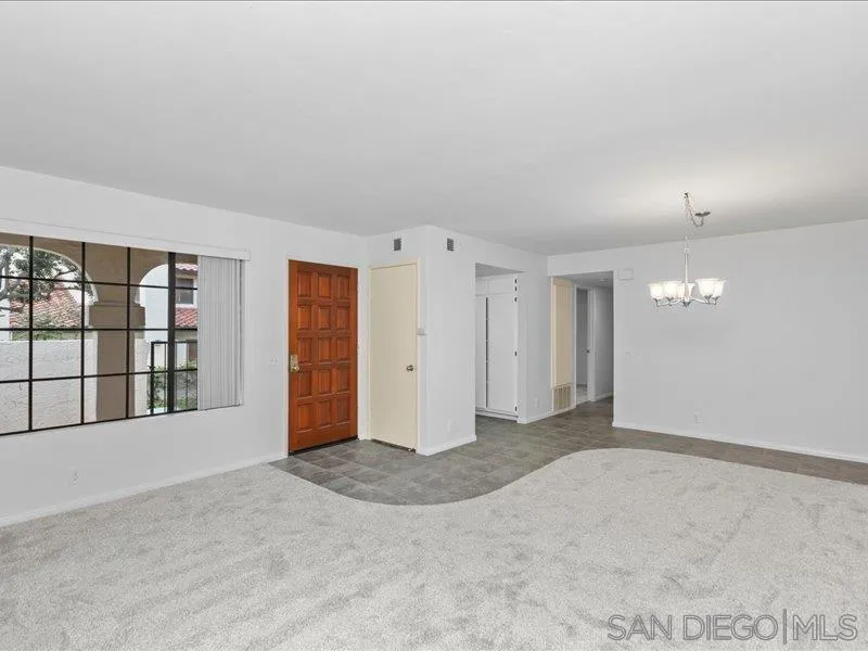 https://cdn.realtyfeed.com/cdn/127/250033098/889a57e6b07ddac2cdd73f1164f2abc4.webp
